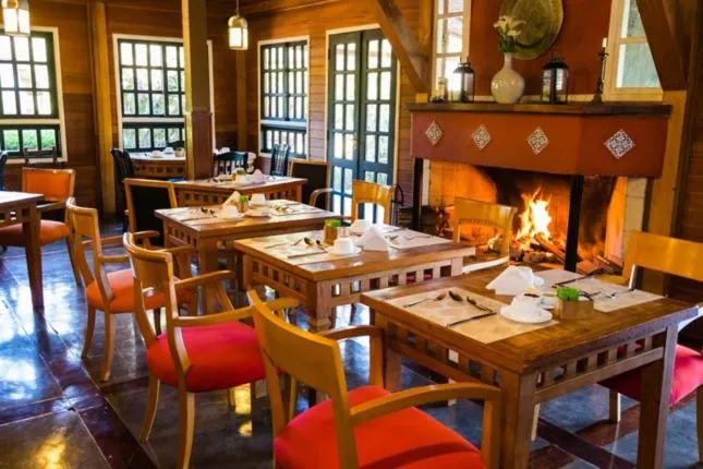 Restaurant/places to eat in Pousada Solar D'Araucaria