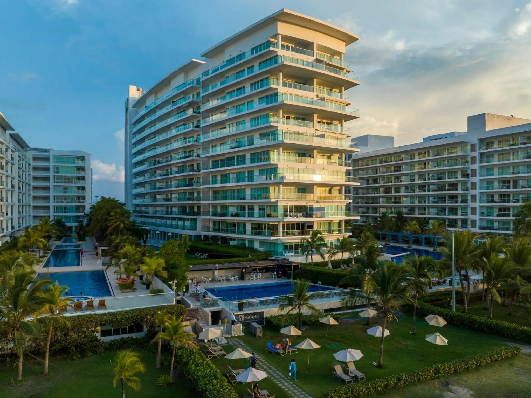 Property building in Holiday Inn Cartagena Morros by IHG