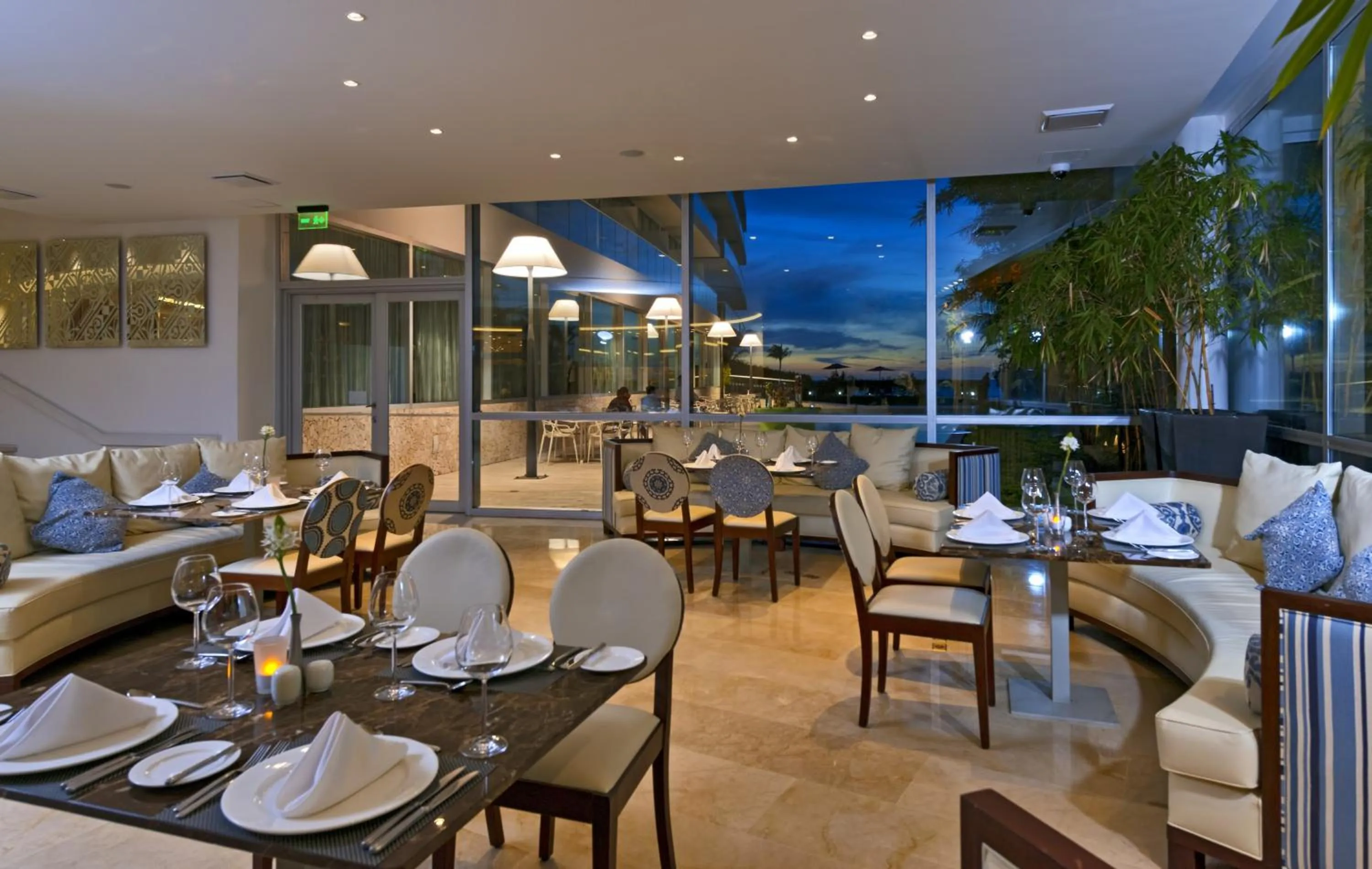 Restaurant/places to eat in Holiday Inn Cartagena Morros by IHG