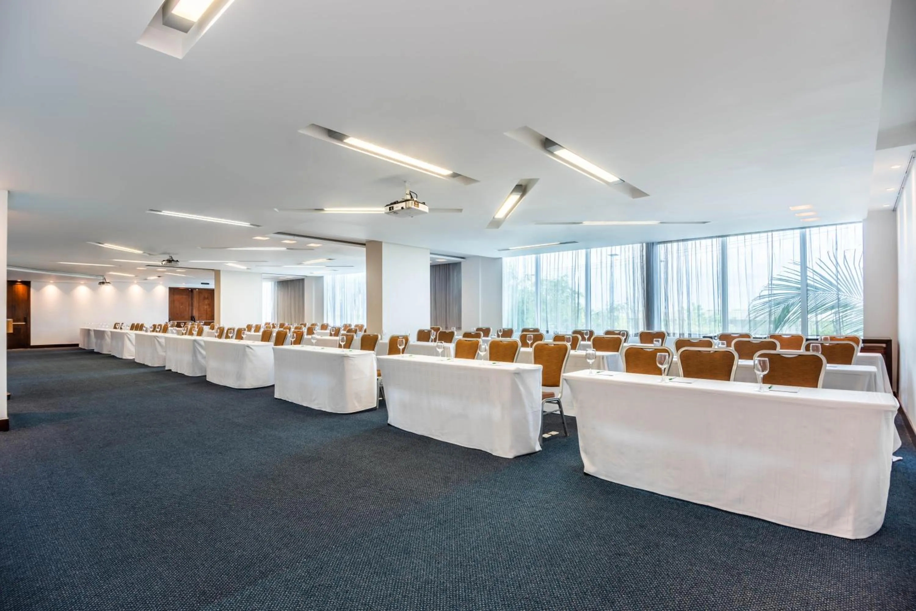 Meeting/conference room in Holiday Inn Cartagena Morros by IHG