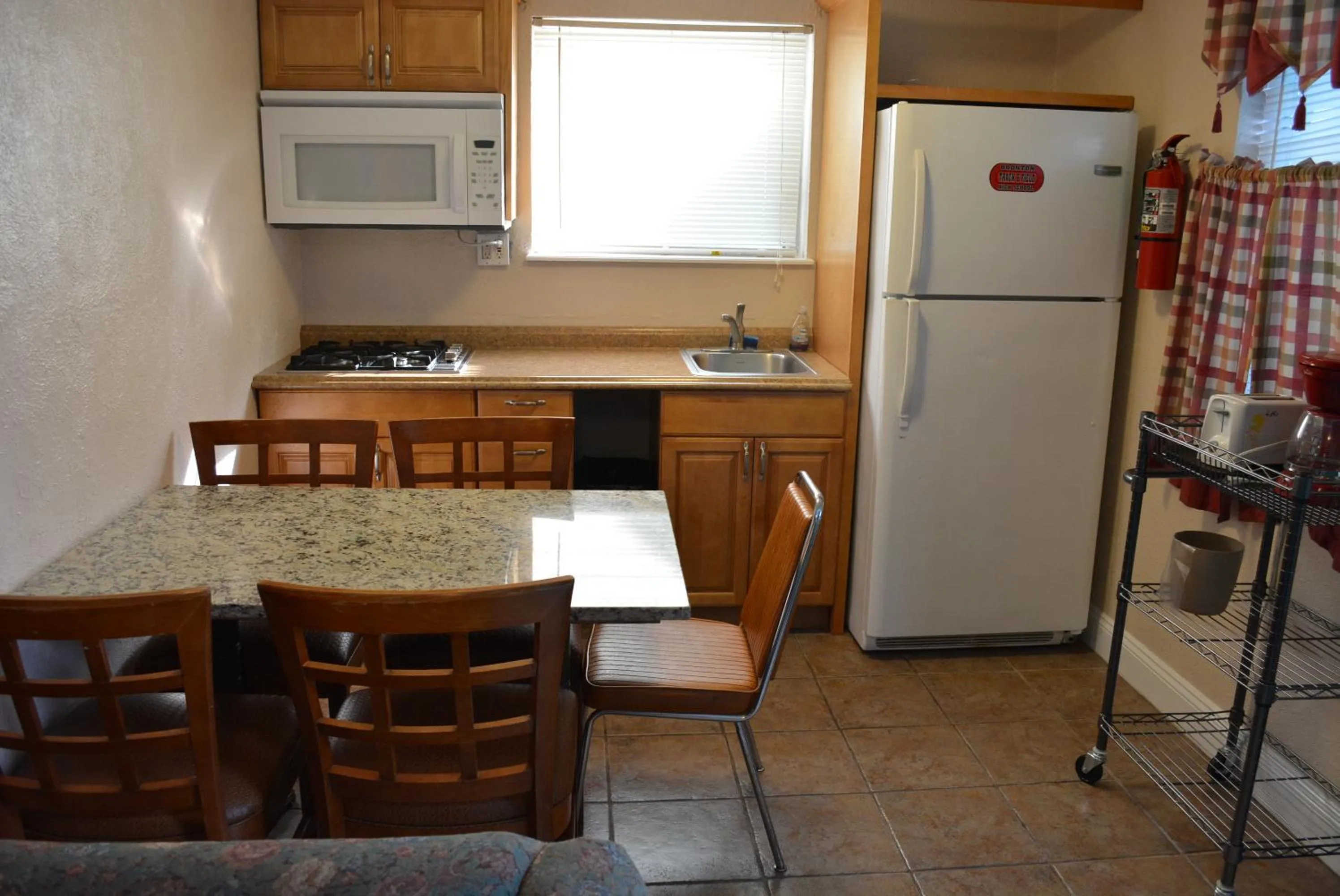 Day in Royal Court Motel