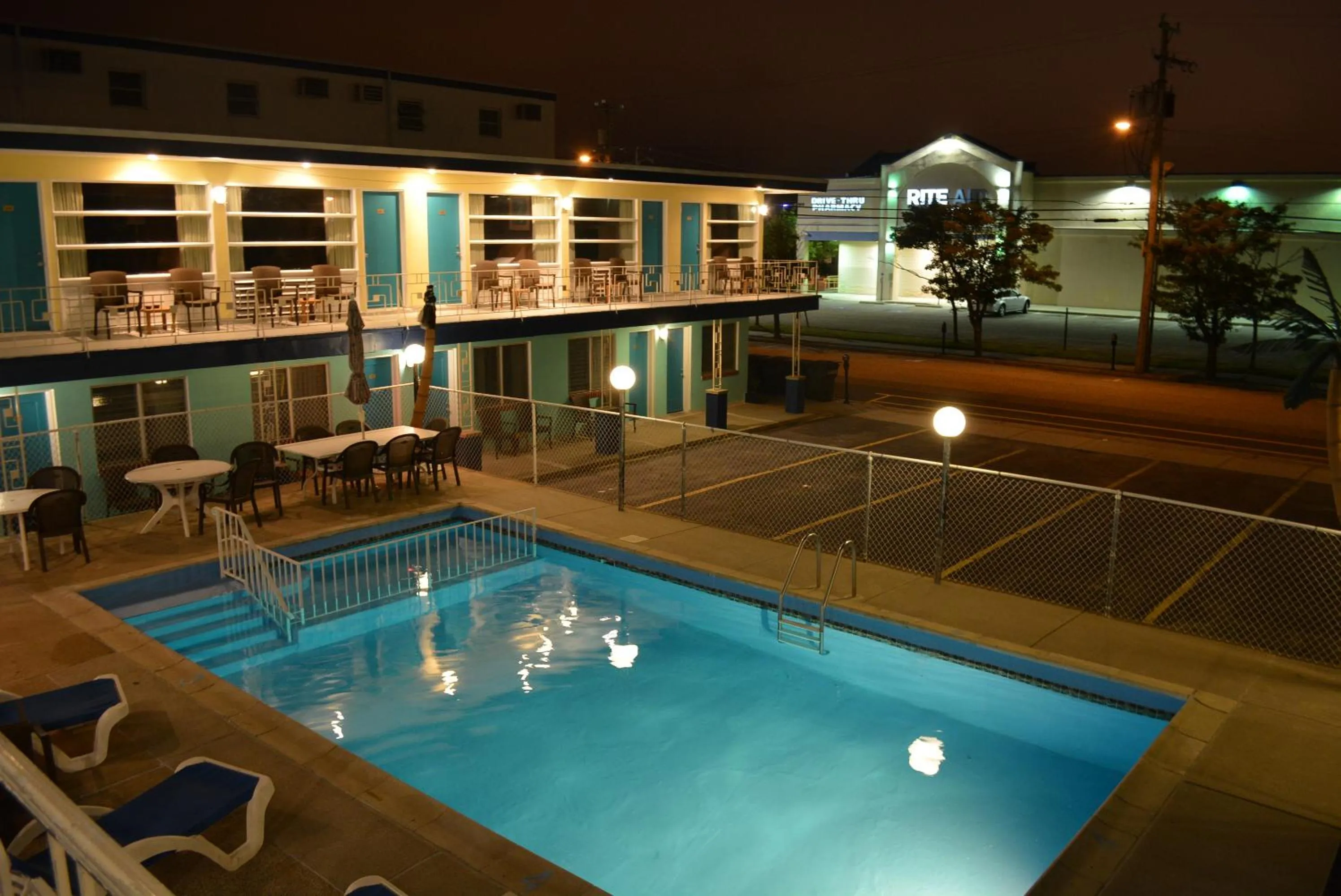 Property building in Royal Court Motel