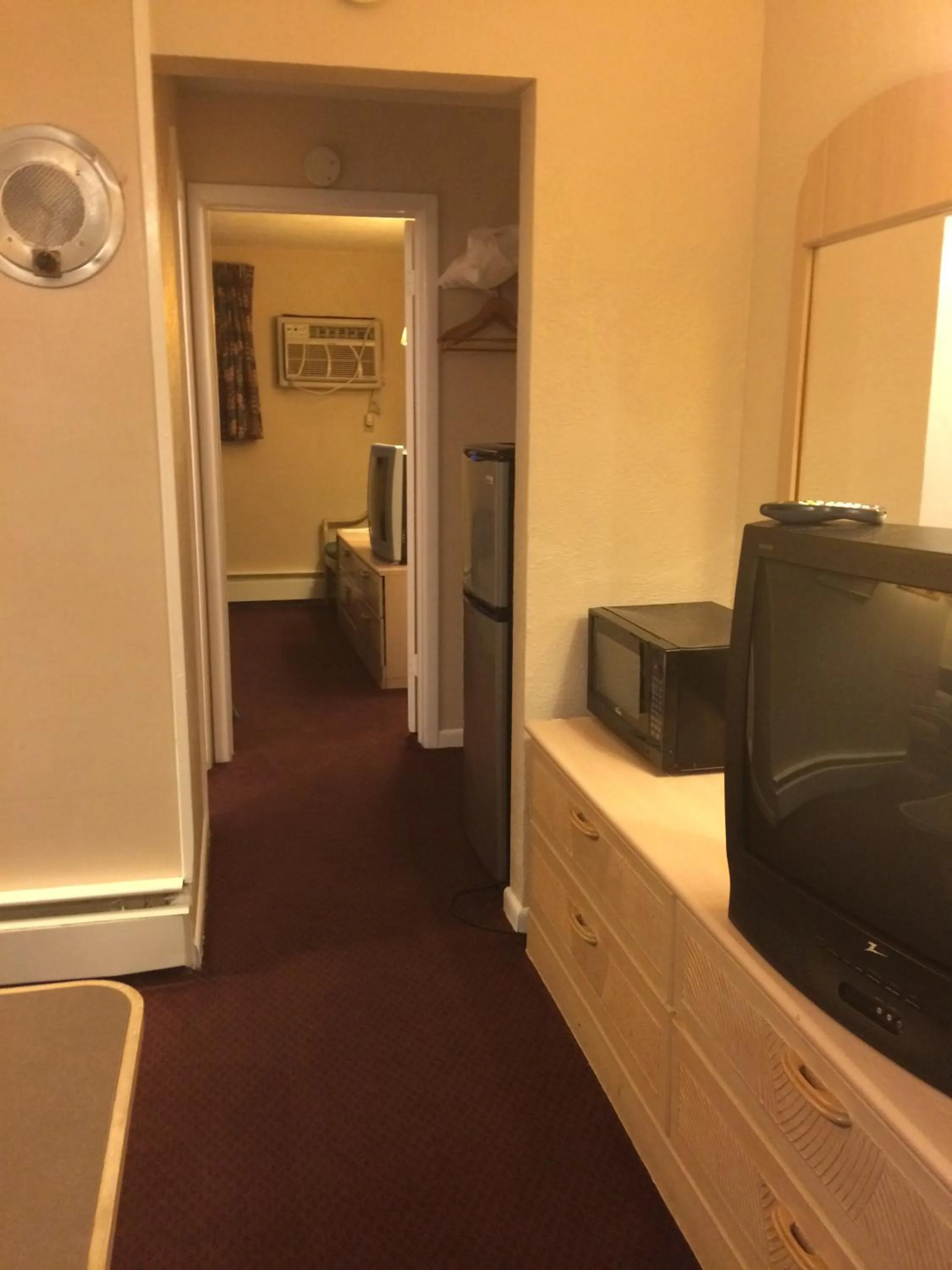 Decorative detail in Royal Court Motel