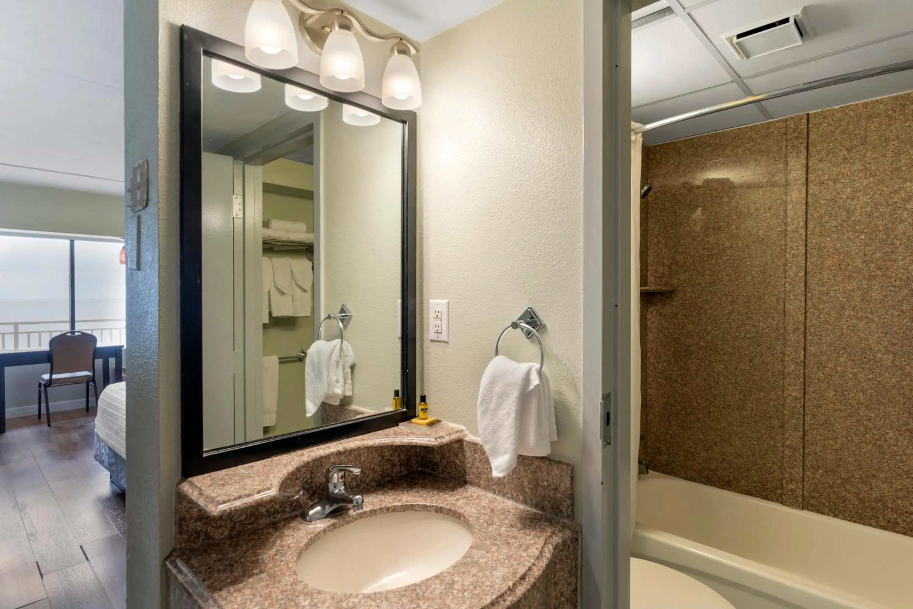 Bath in Sandcastle Resort