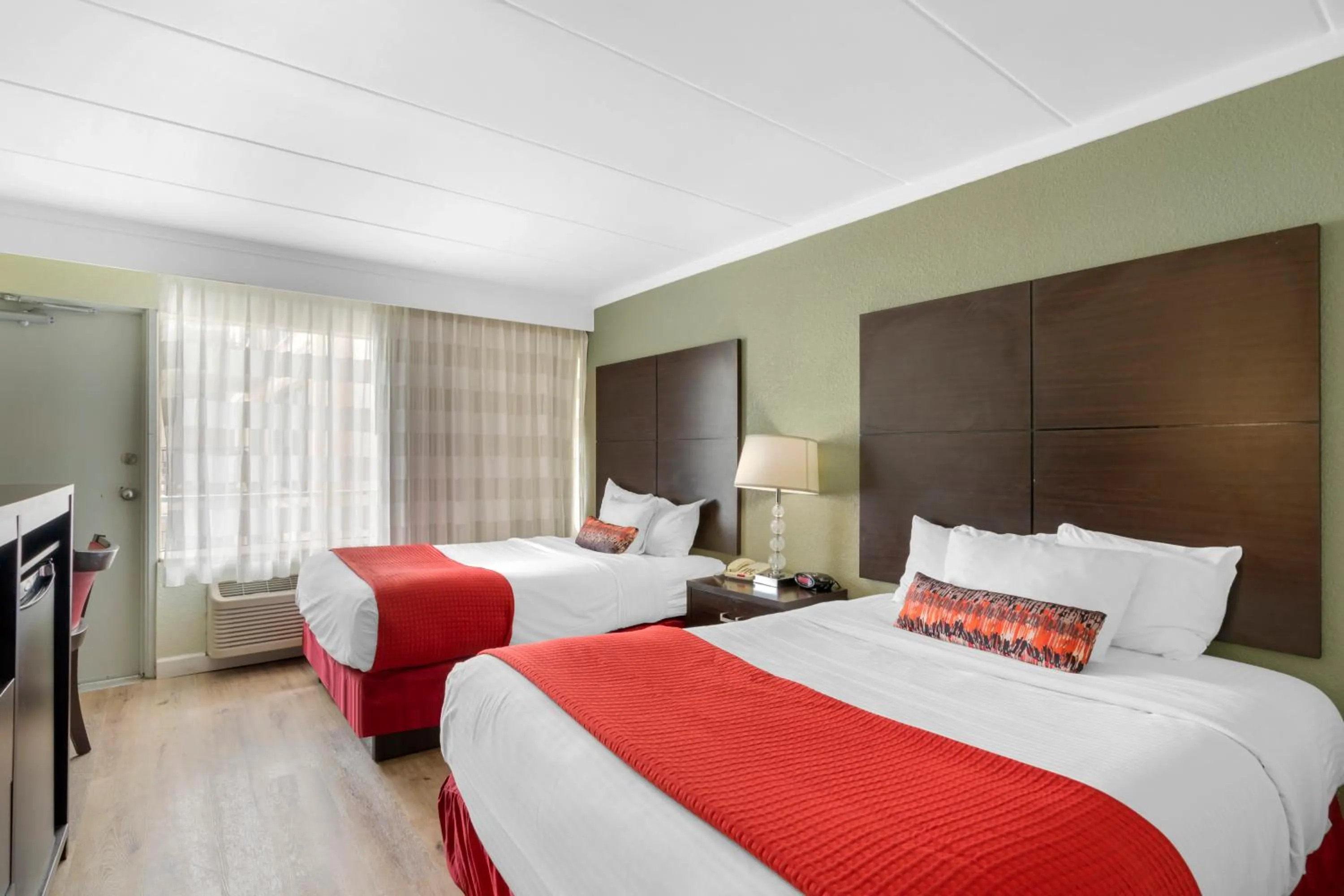 Bed in Sandcastle Resort