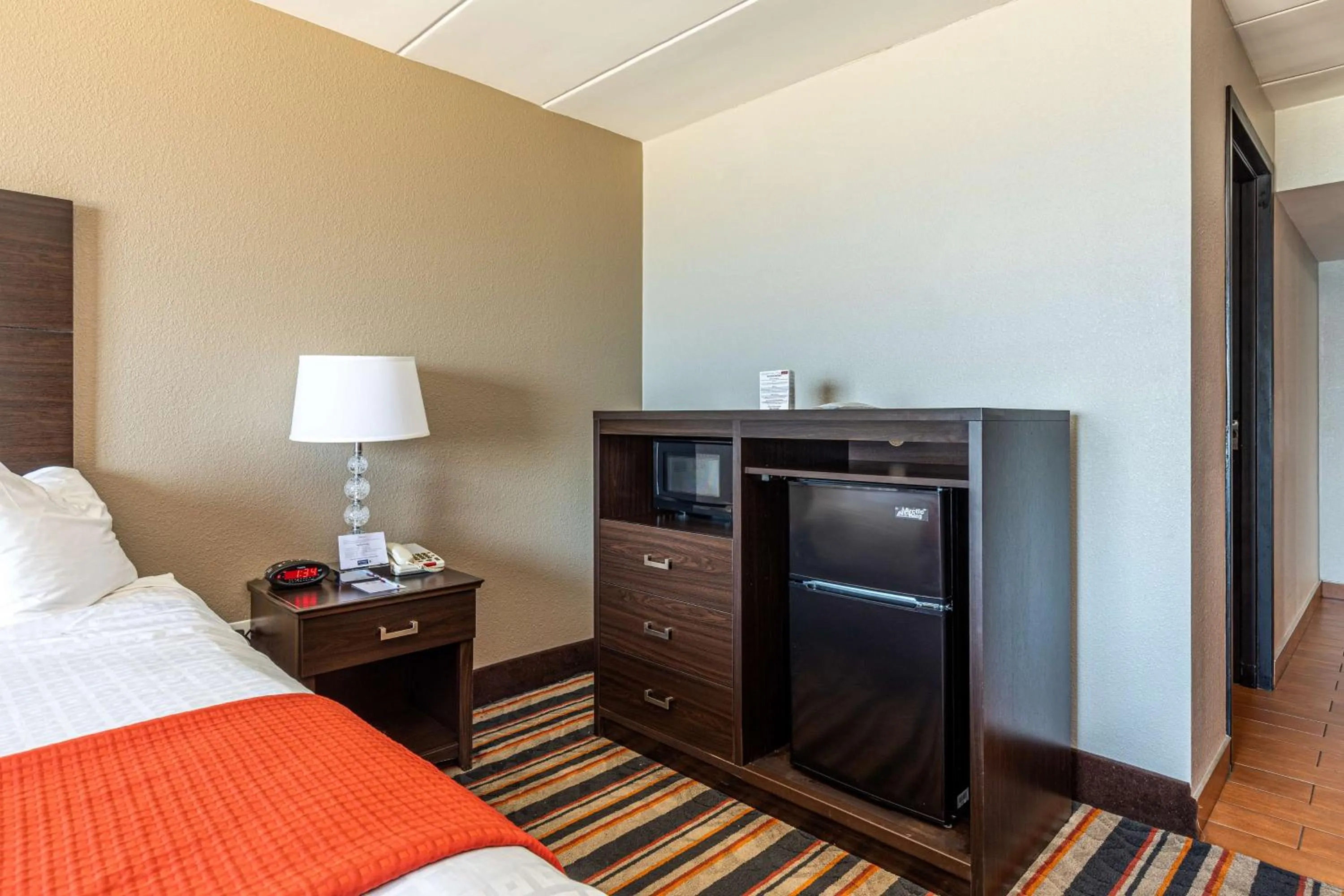 Photo of the whole room, Bed in Sandcastle Resort