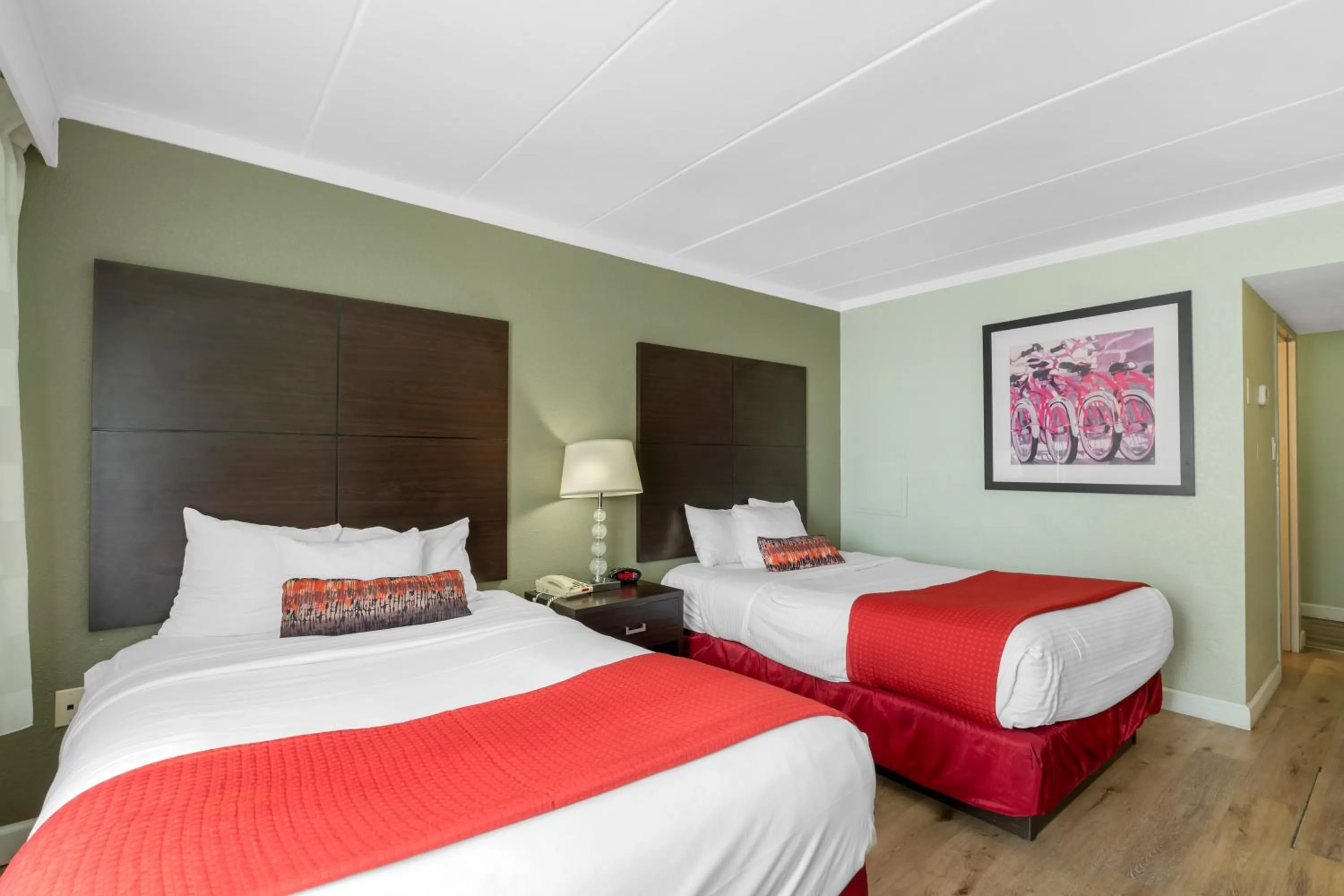 Bed in Sandcastle Resort