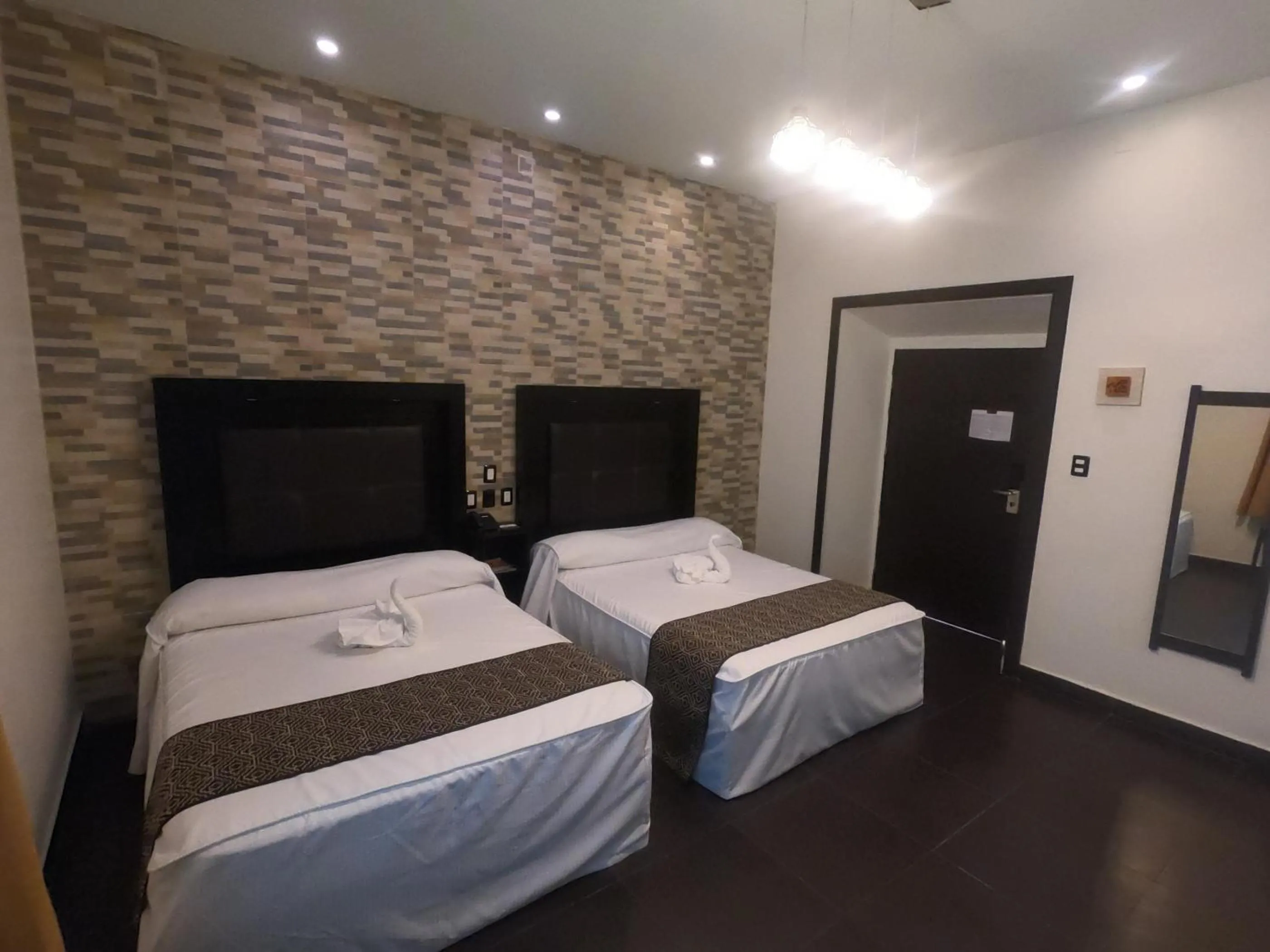 Photo of the whole room, Bed in Hotel San Diego