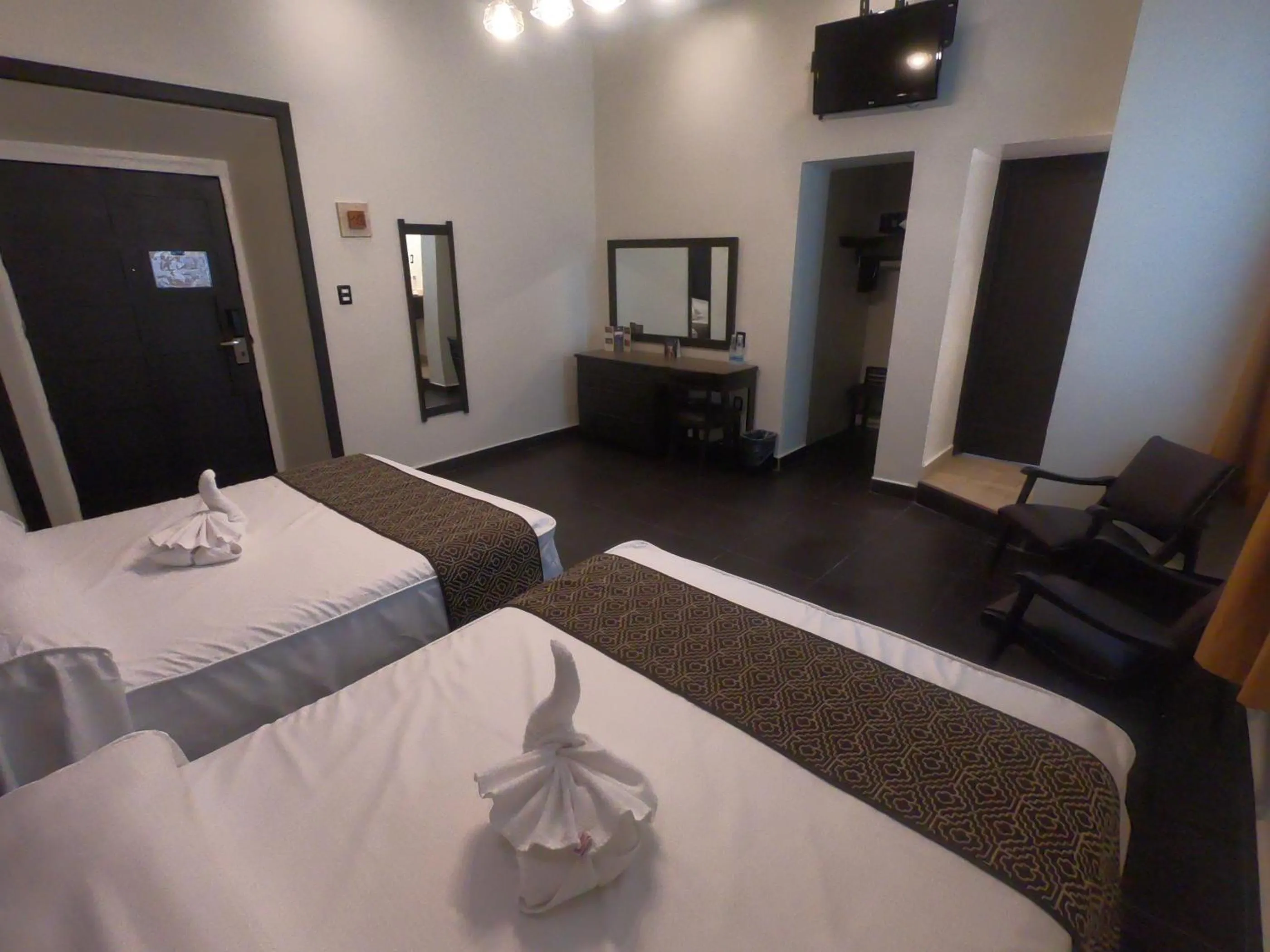 Photo of the whole room, Bed in Hotel San Diego