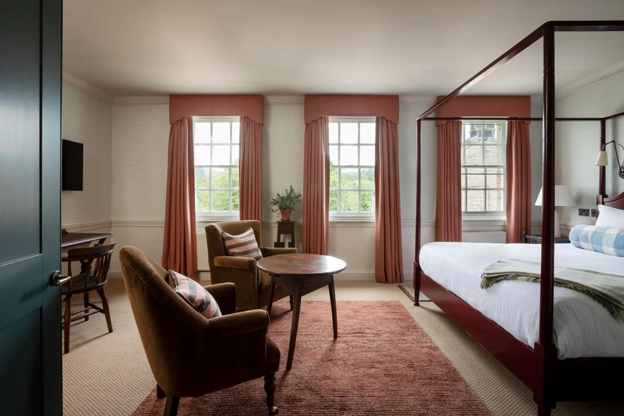 Bedroom, Bed in Cavendish Hotel