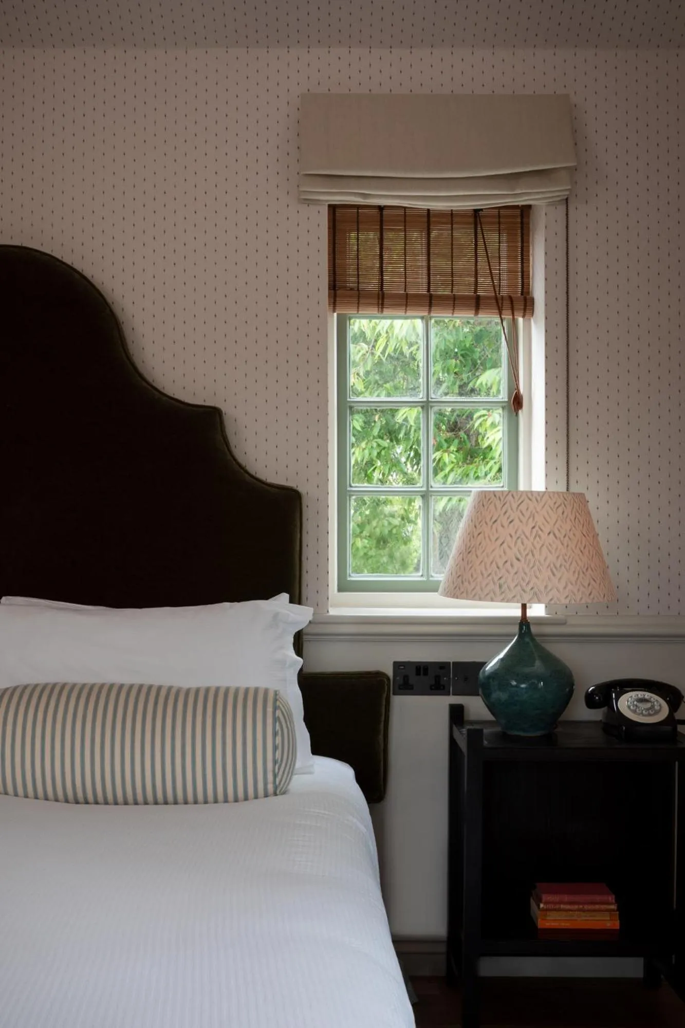 Bedroom, Bed in Cavendish Hotel