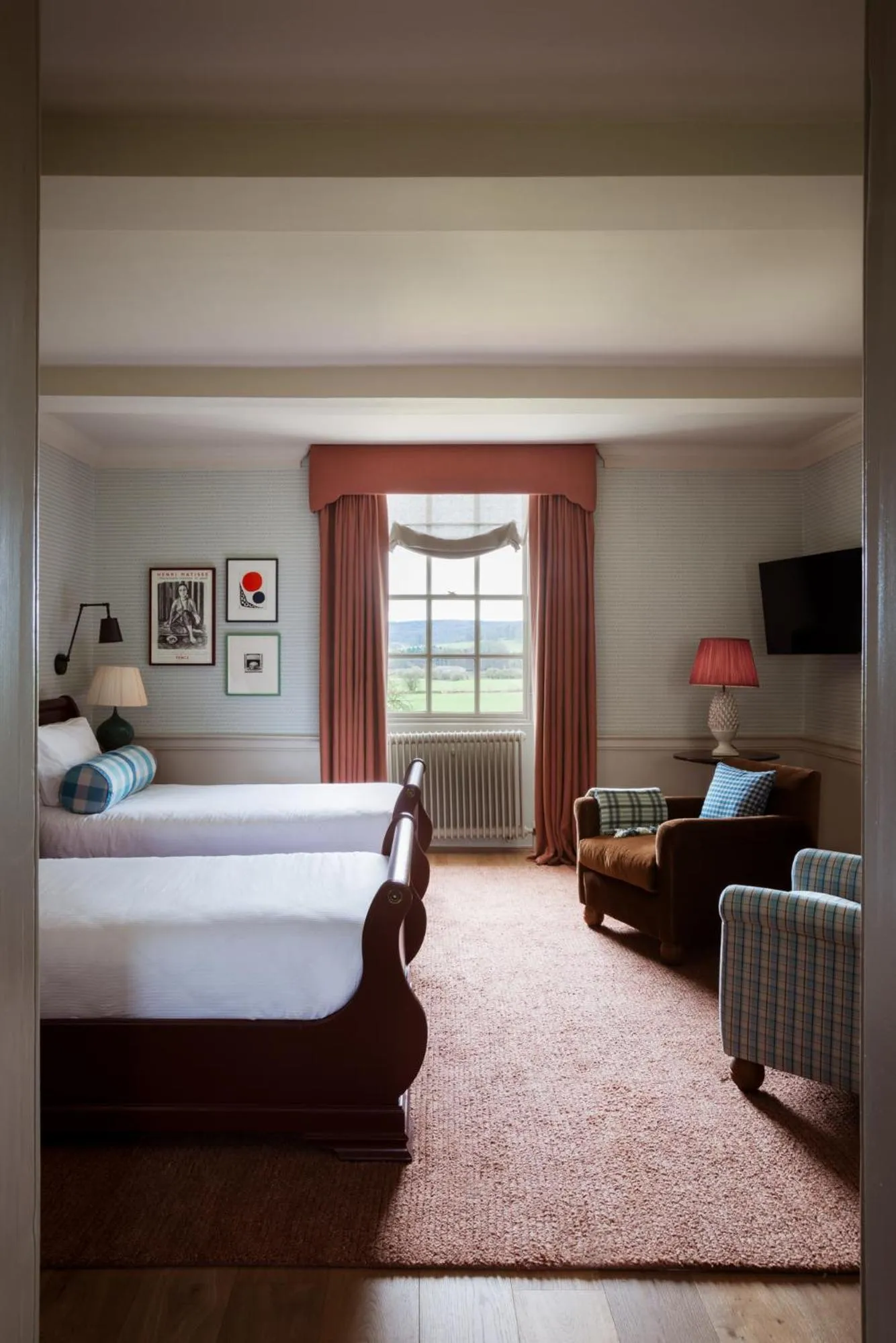 Bed in Cavendish Hotel