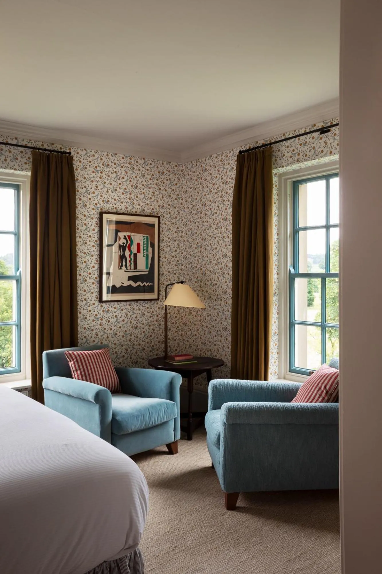 Seating area, Bed in Cavendish Hotel