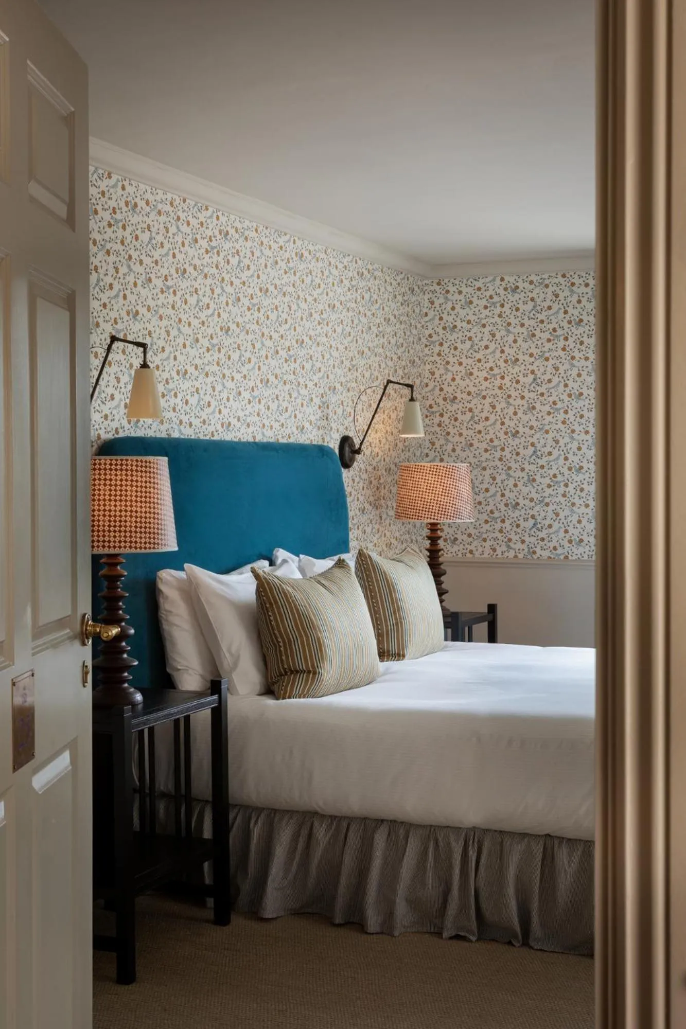 Bedroom, Bed in Cavendish Hotel