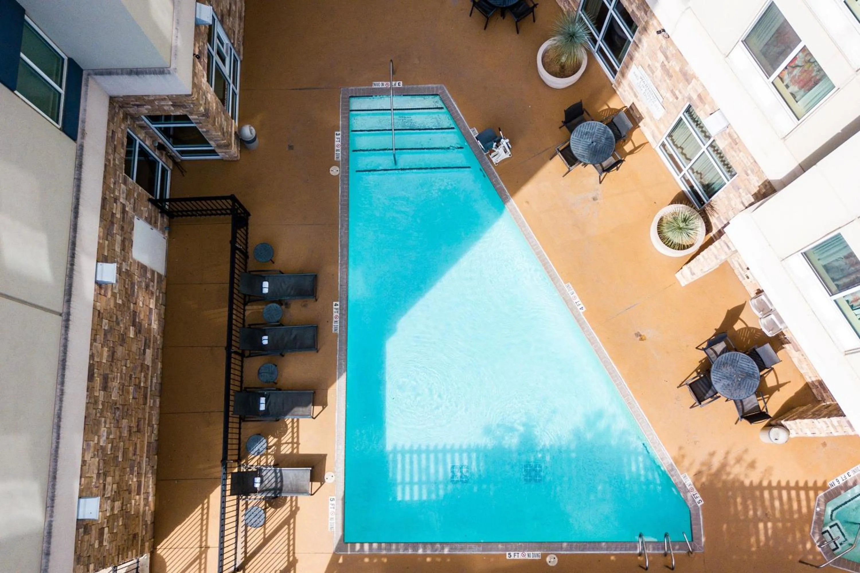 Swimming pool in Fairfield by Marriott San Antonio Alamo Plaza Convention Center