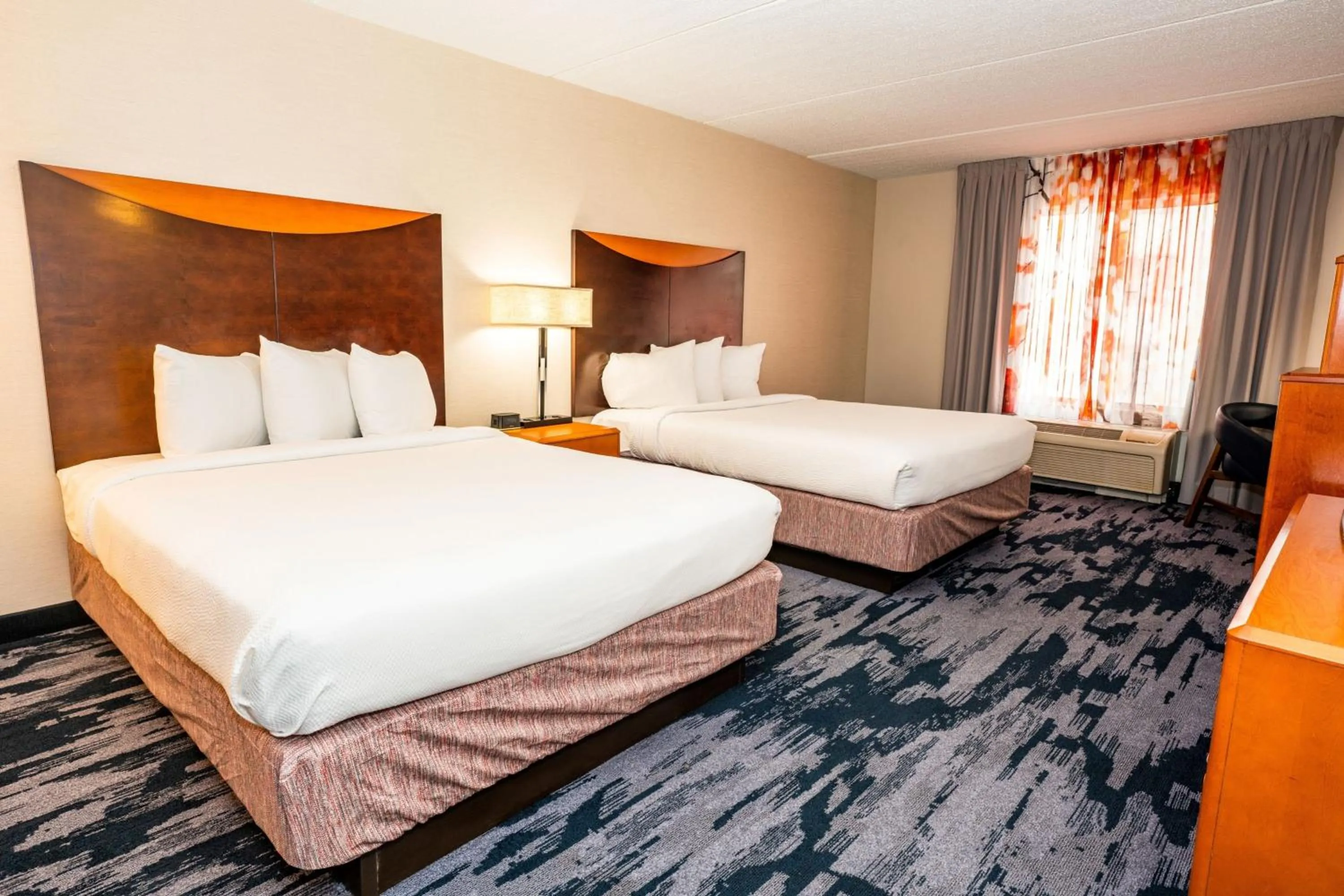Photo of the whole room, Bed in Fairfield by Marriott San Antonio Alamo Plaza Convention Center