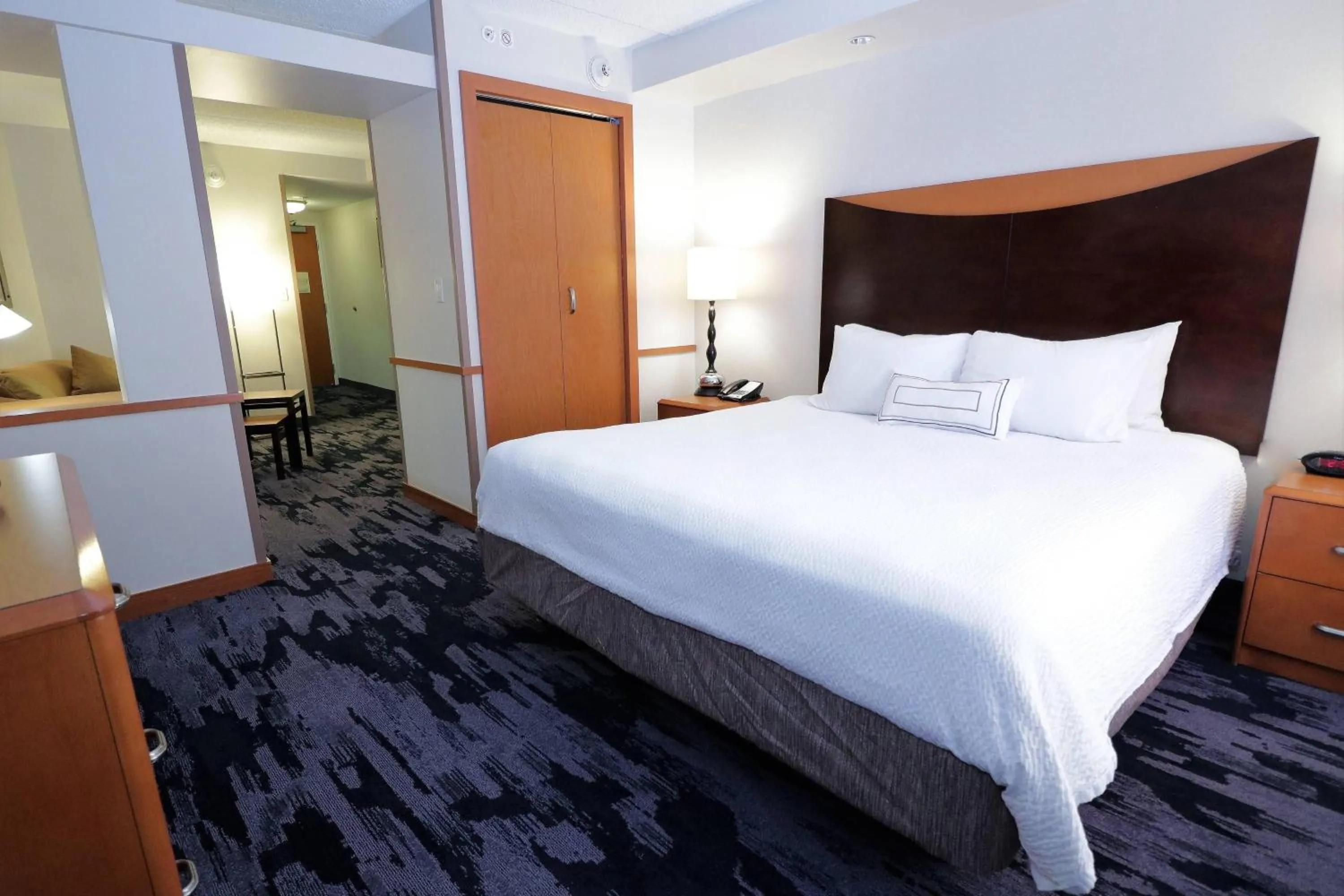 Bedroom, Bed in Fairfield by Marriott San Antonio Alamo Plaza Convention Center