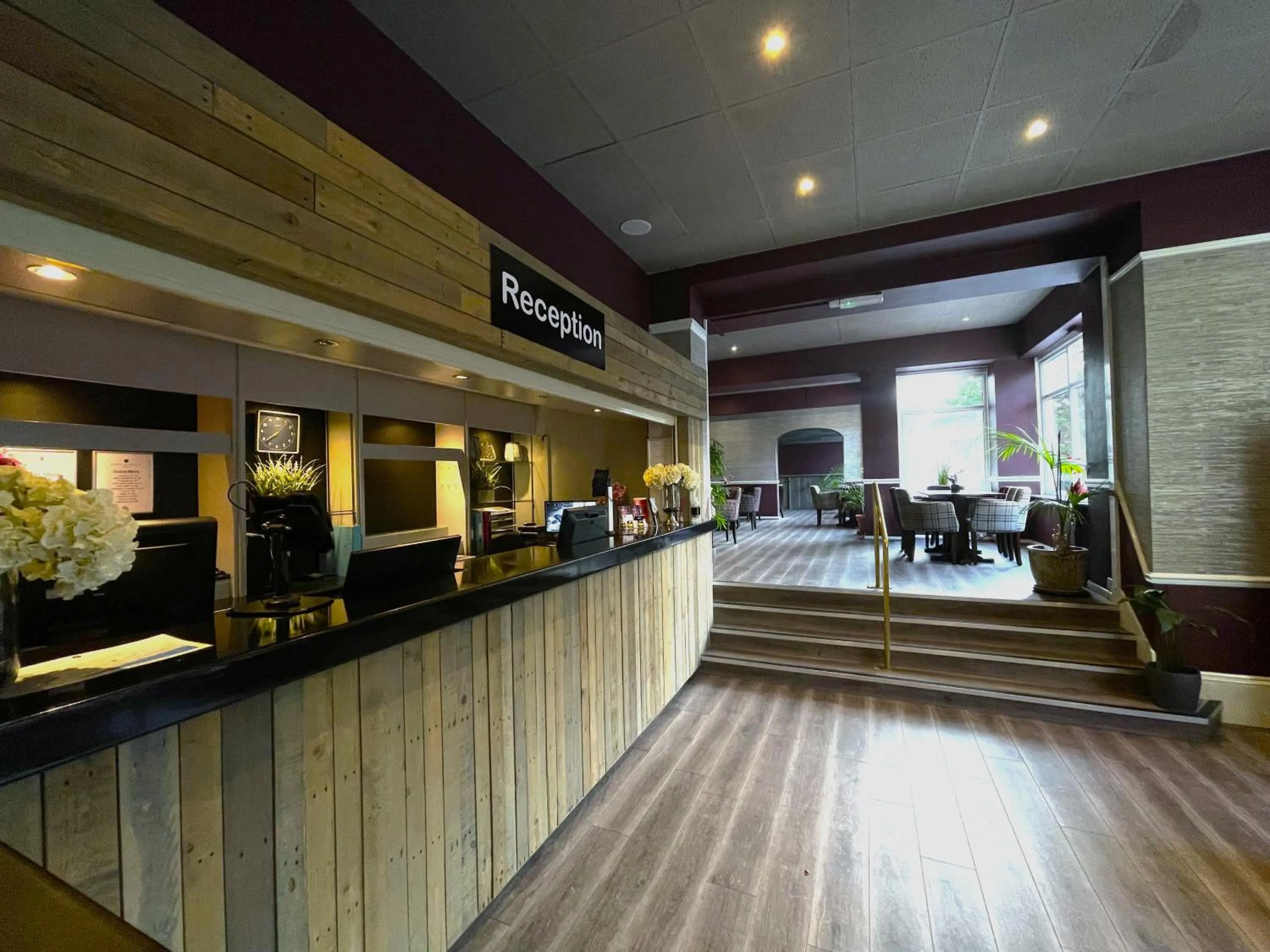 Lobby or reception in Piccadilly Hotel