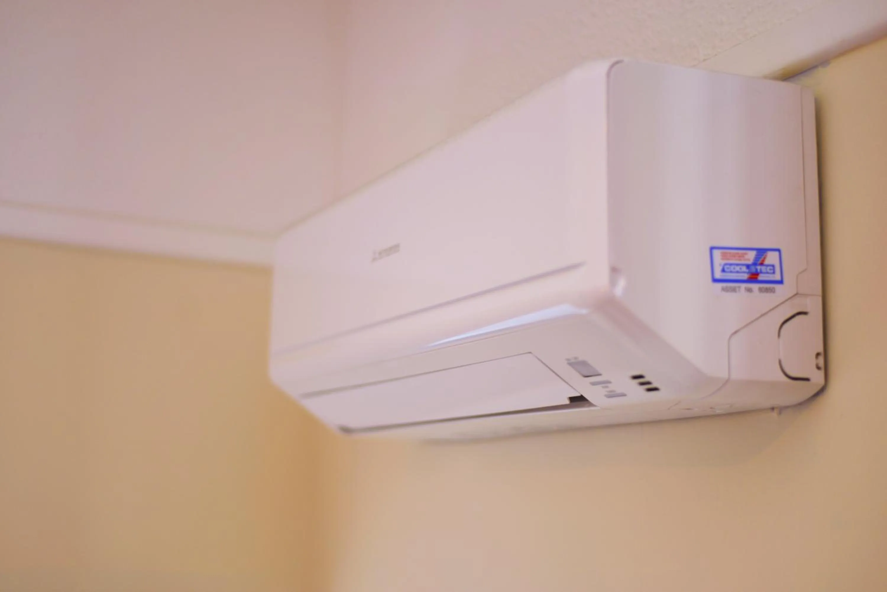 air conditioner in Piccadilly Hotel