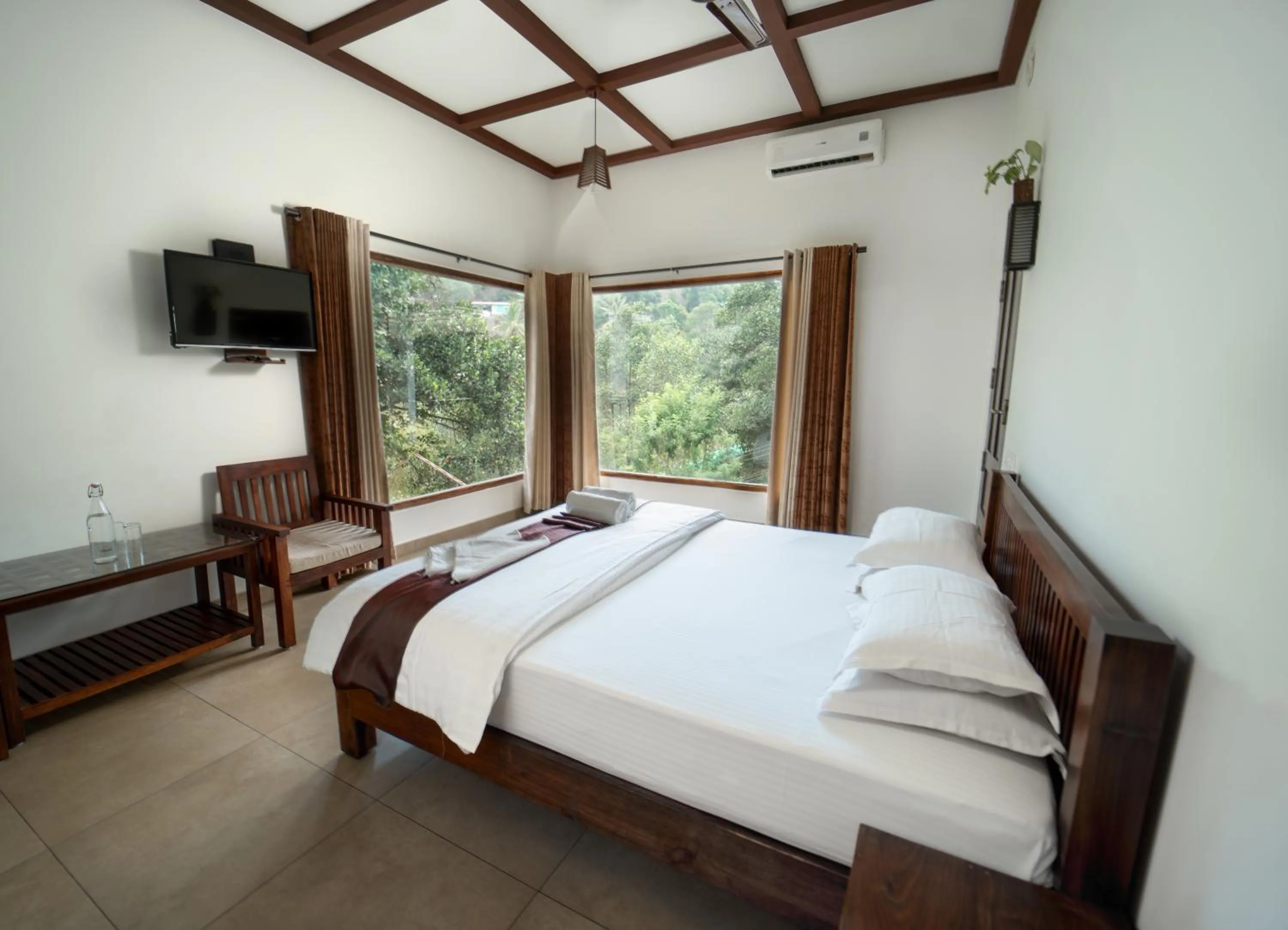TV and multimedia, Bed in Coffee and Pepper Plantation Homestay