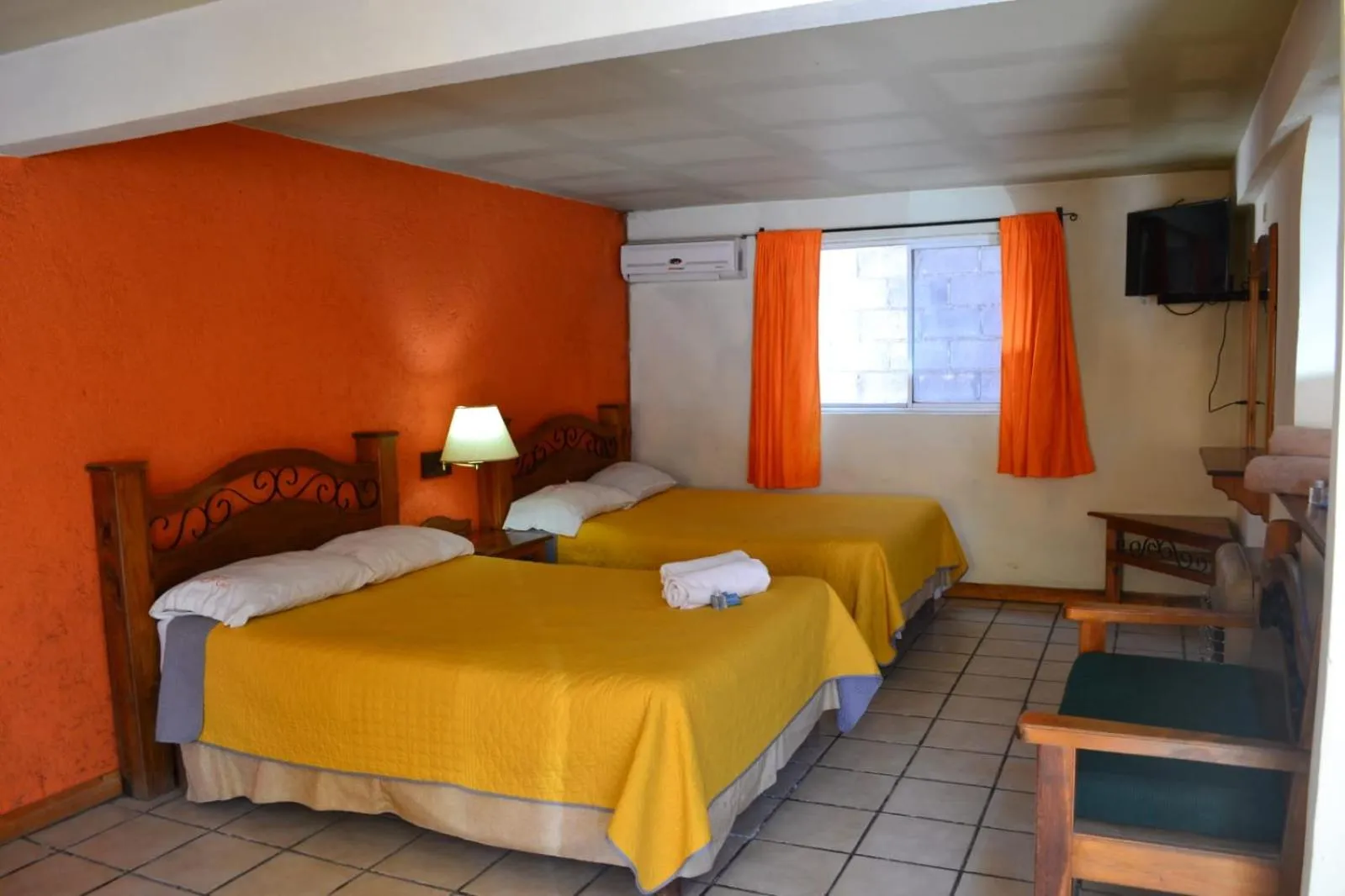 Bed in Villa Santa Cruz Creel