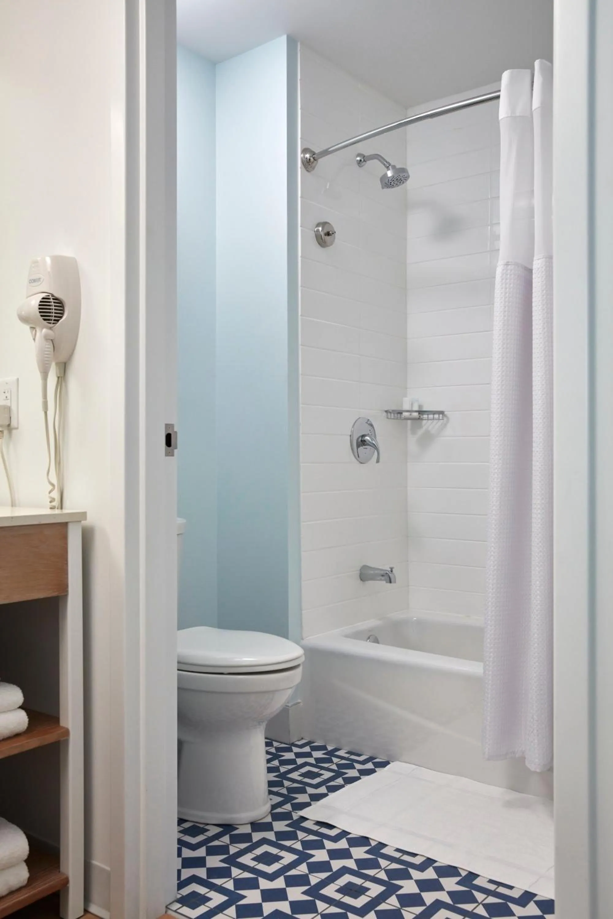 Bathroom in Universal's Endless Summer Resort - Surfside Inn and Suites