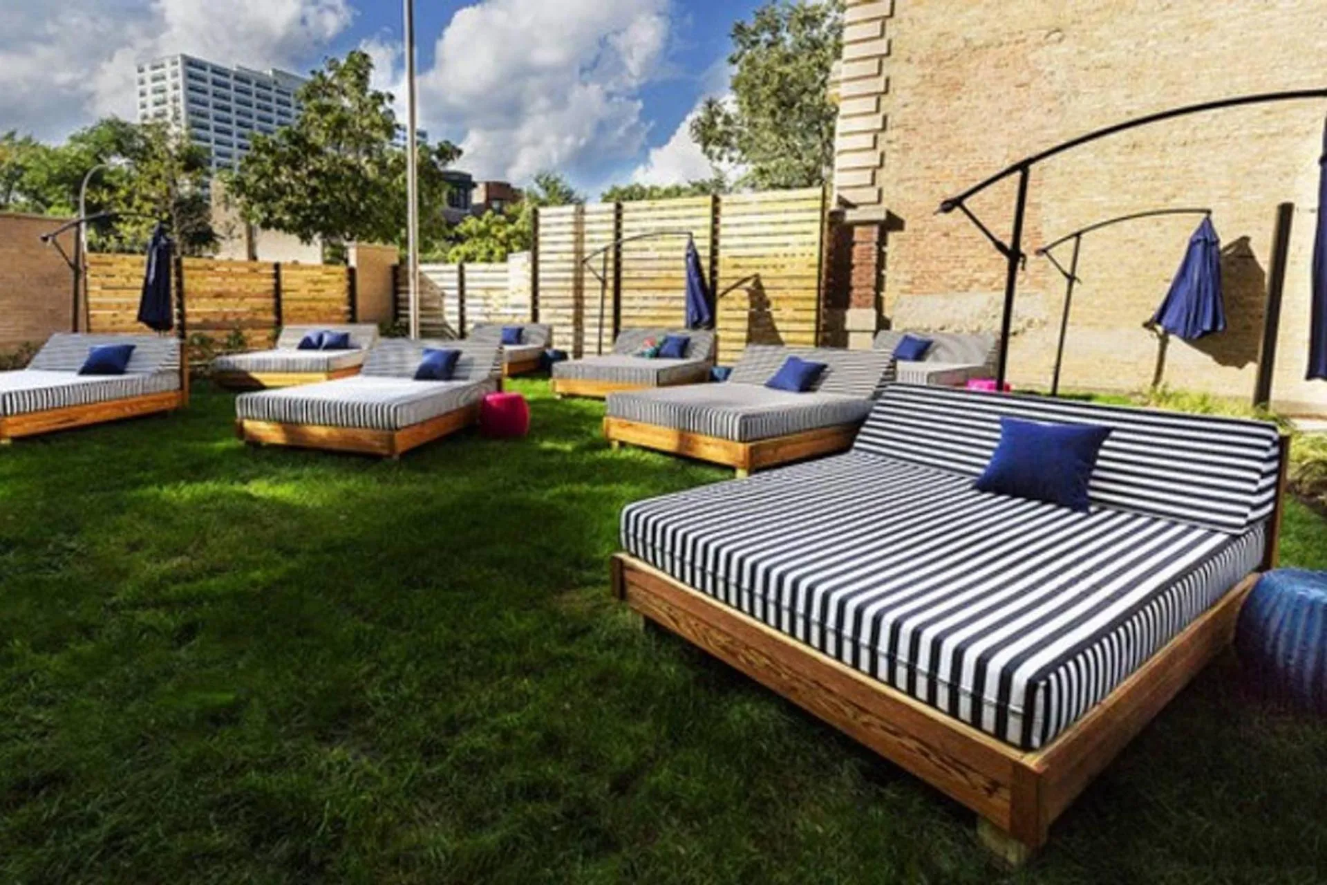 Garden in Uptown Gem