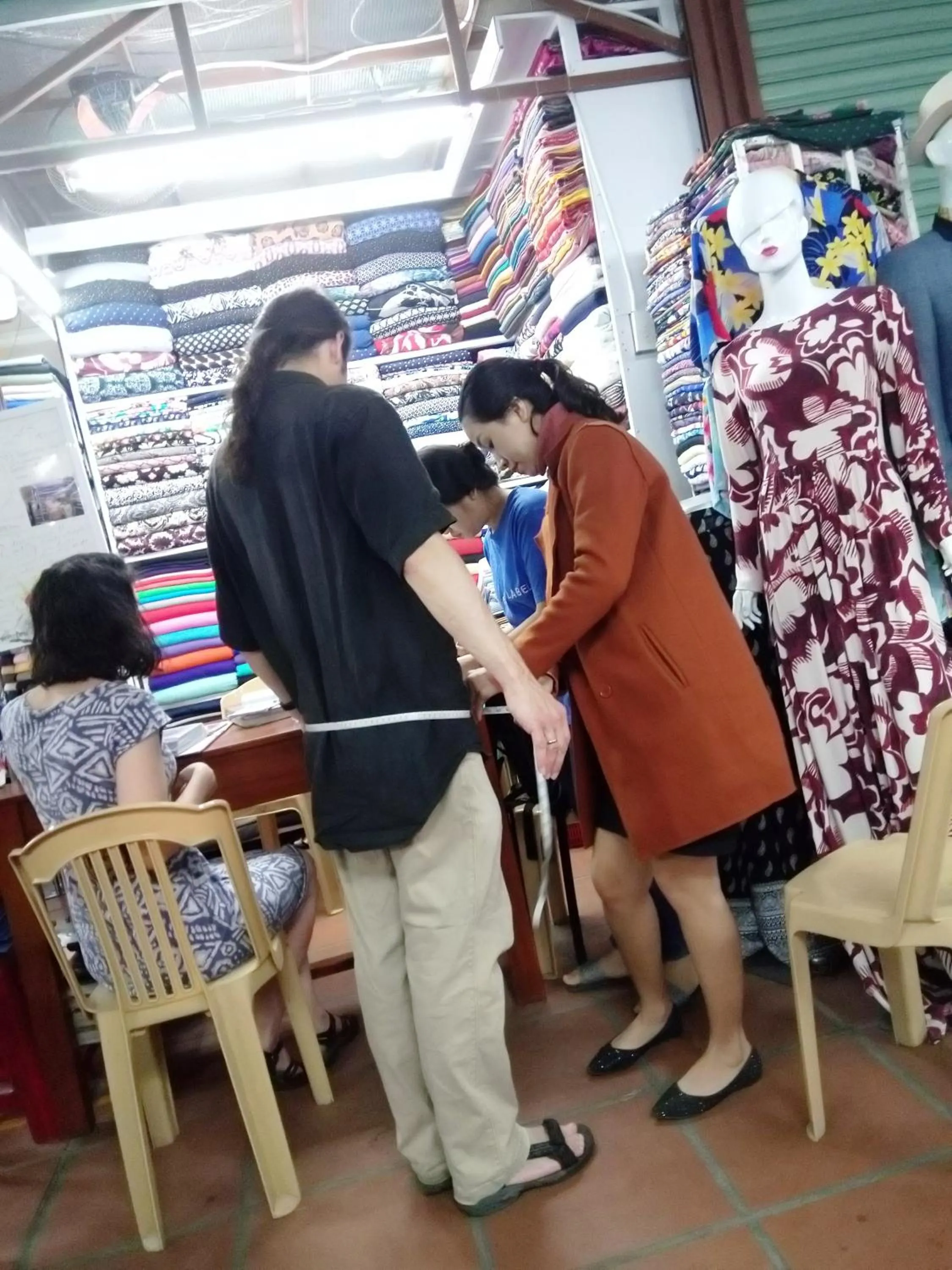 Guests in Hoi An Dat Cam Homestay