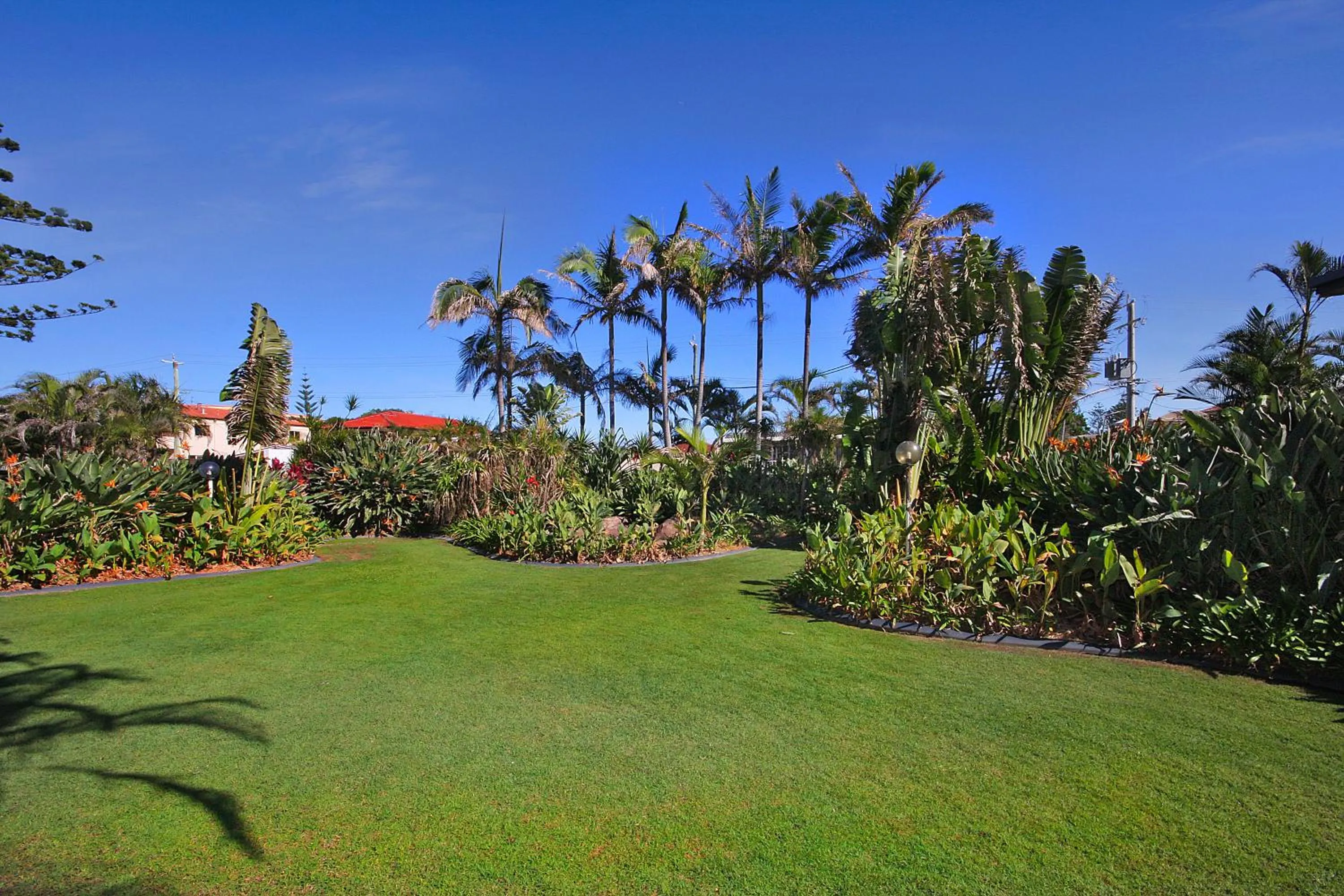 Garden in Spindrift on the Beach - Absolute Beachfront