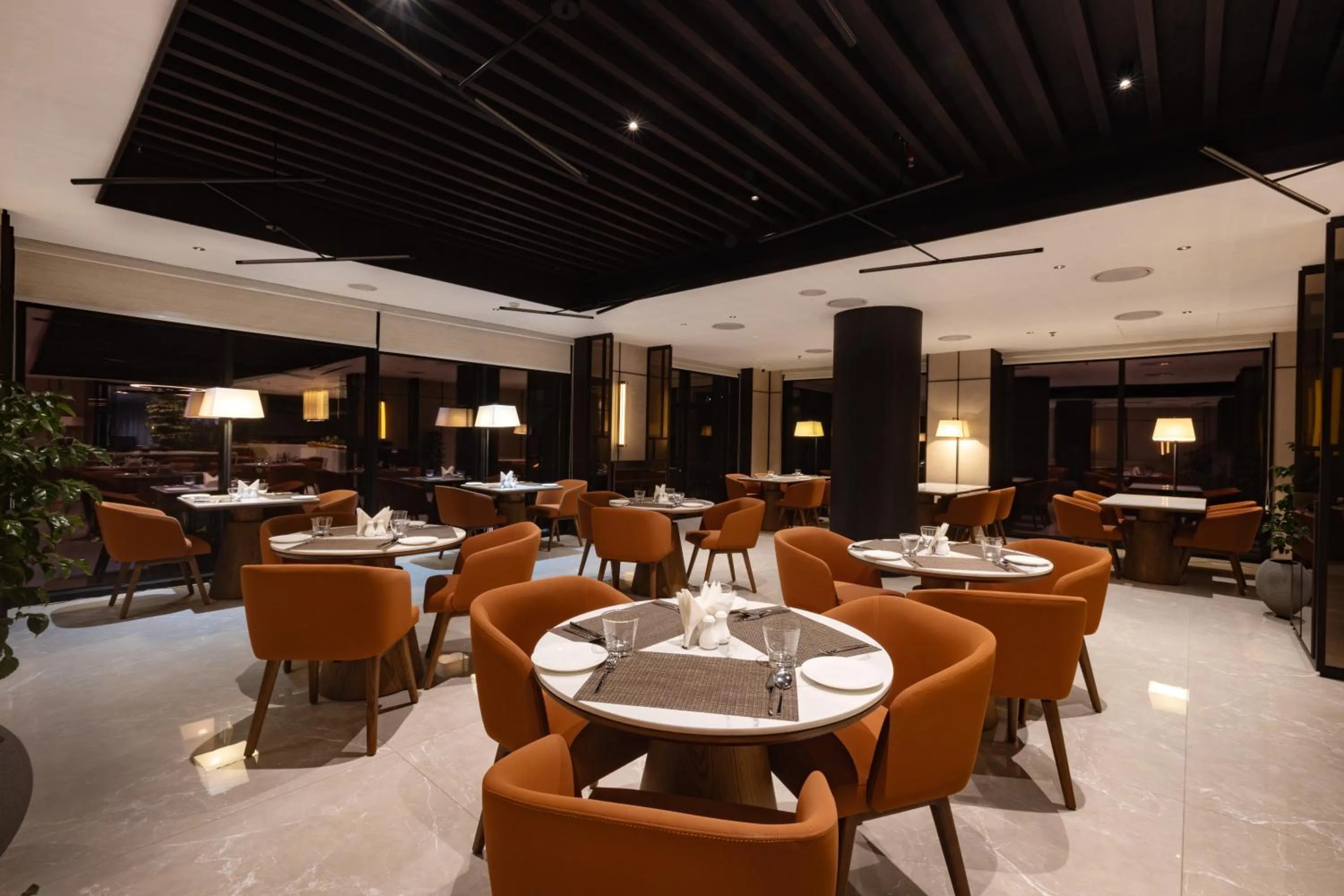 Restaurant/places to eat in Travancore Court