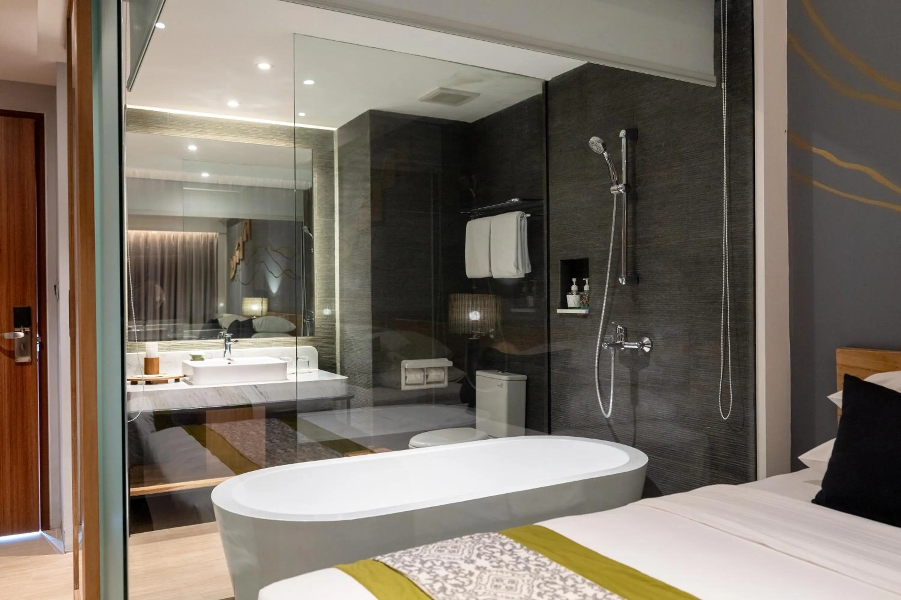 Bathroom, Bed in Novus Giri Resort & Spa