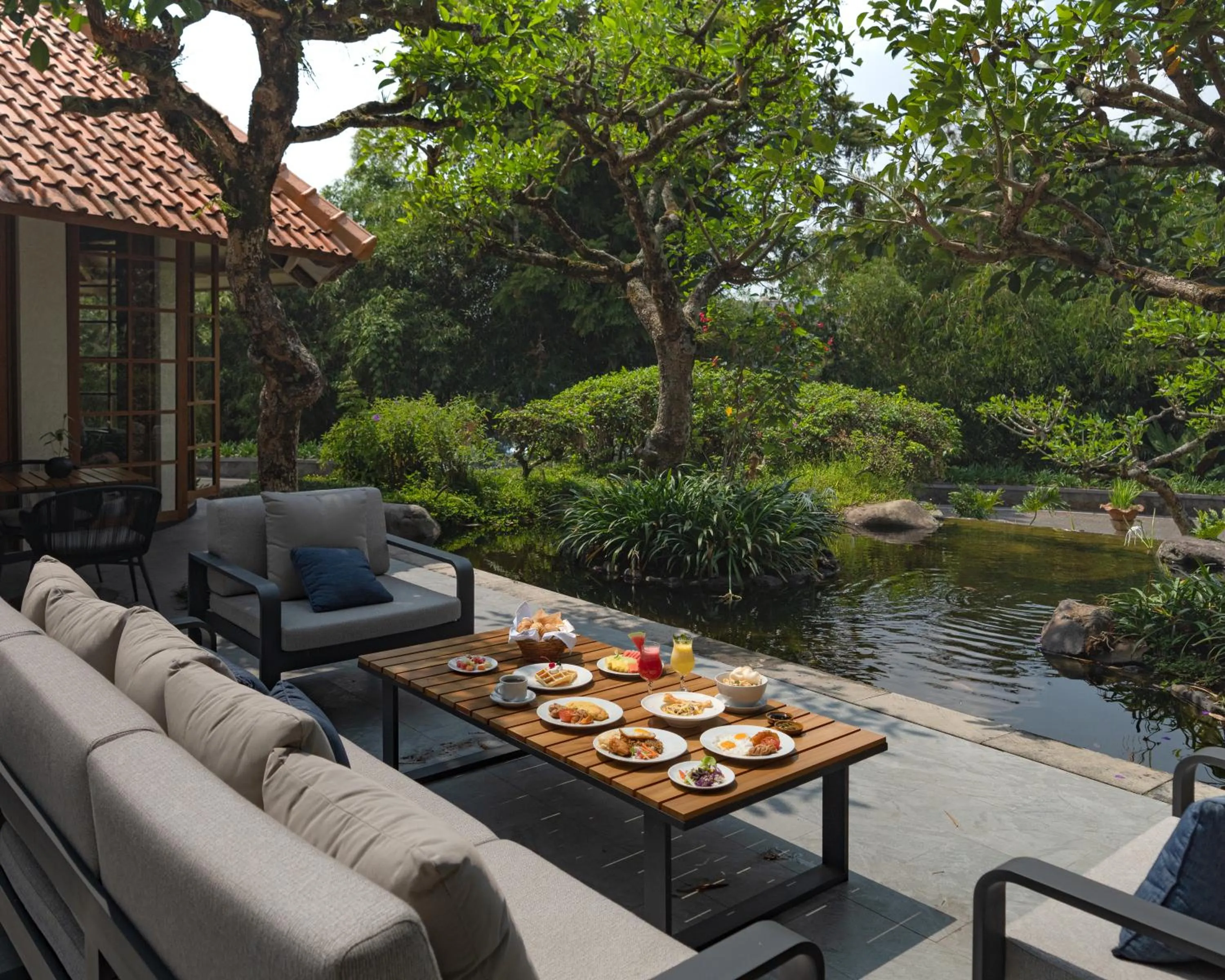 Breakfast in Novus Giri Resort & Spa