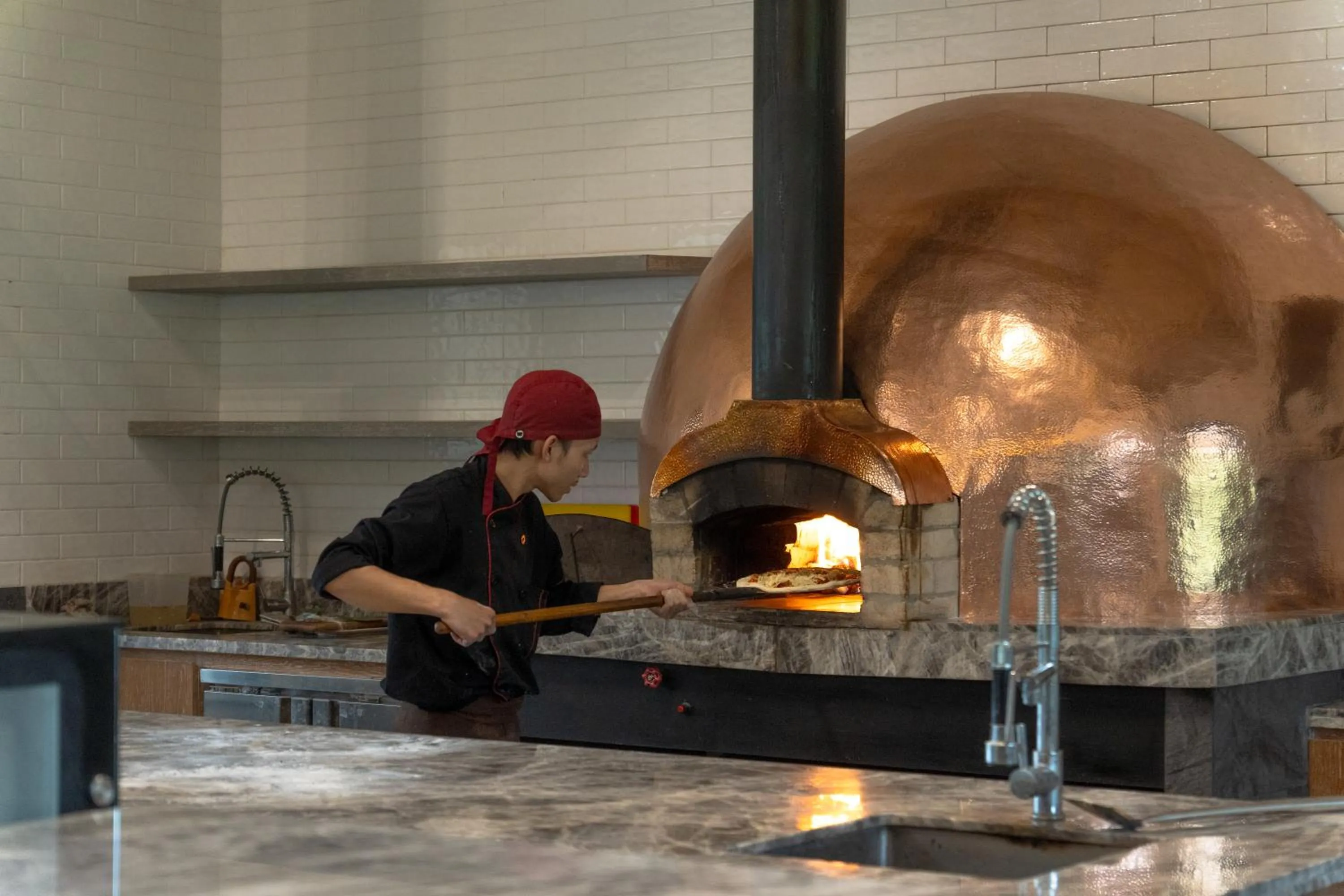 Restaurant/places to eat in Novus Giri Resort & Spa