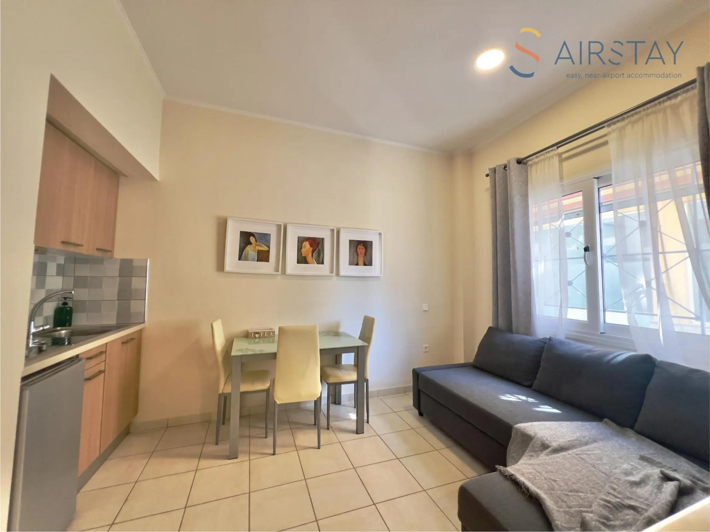Living room in Nautilus Apartments Airport by Airstay