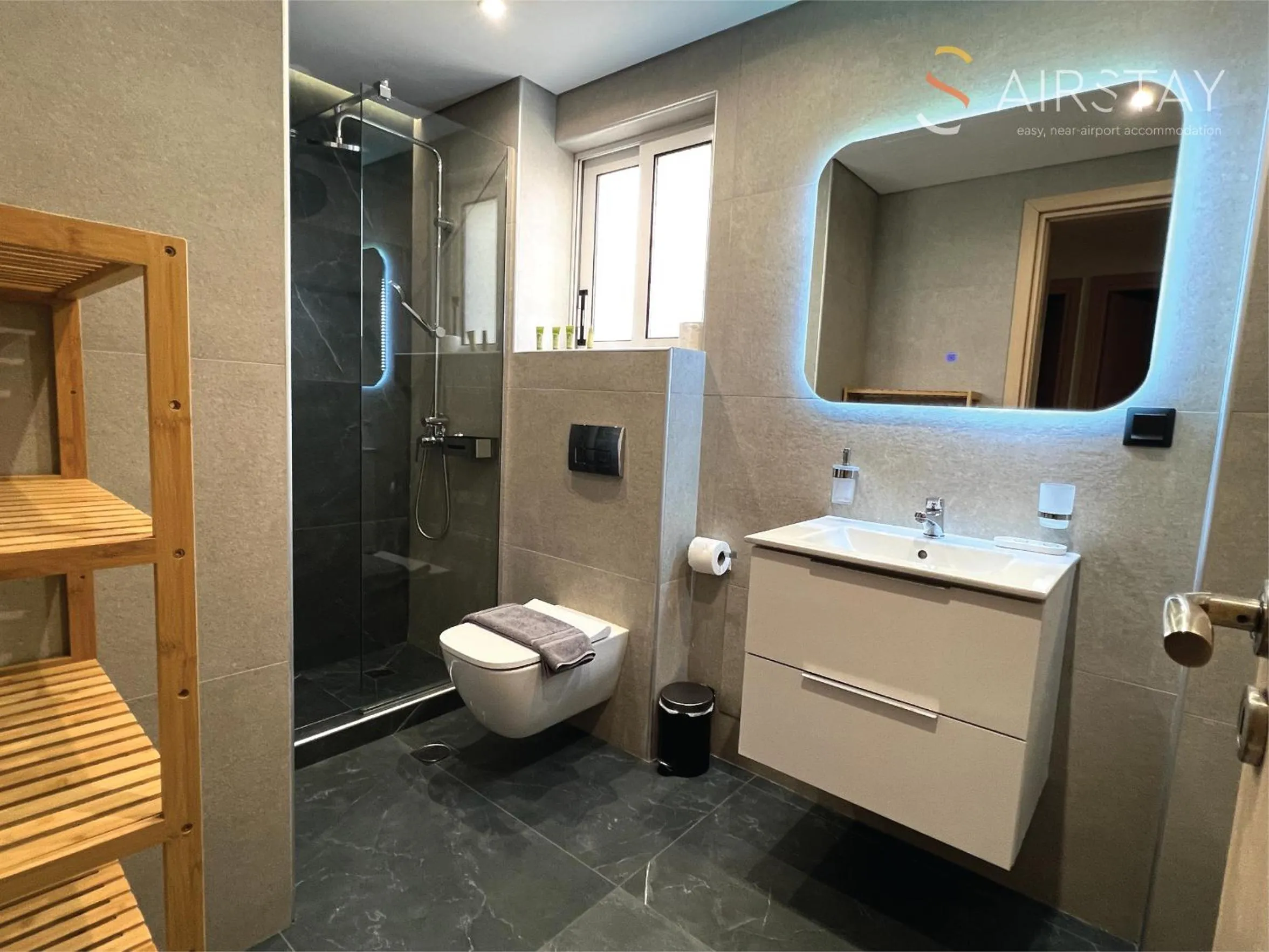 Bathroom in Nautilus Apartments Airport by Airstay