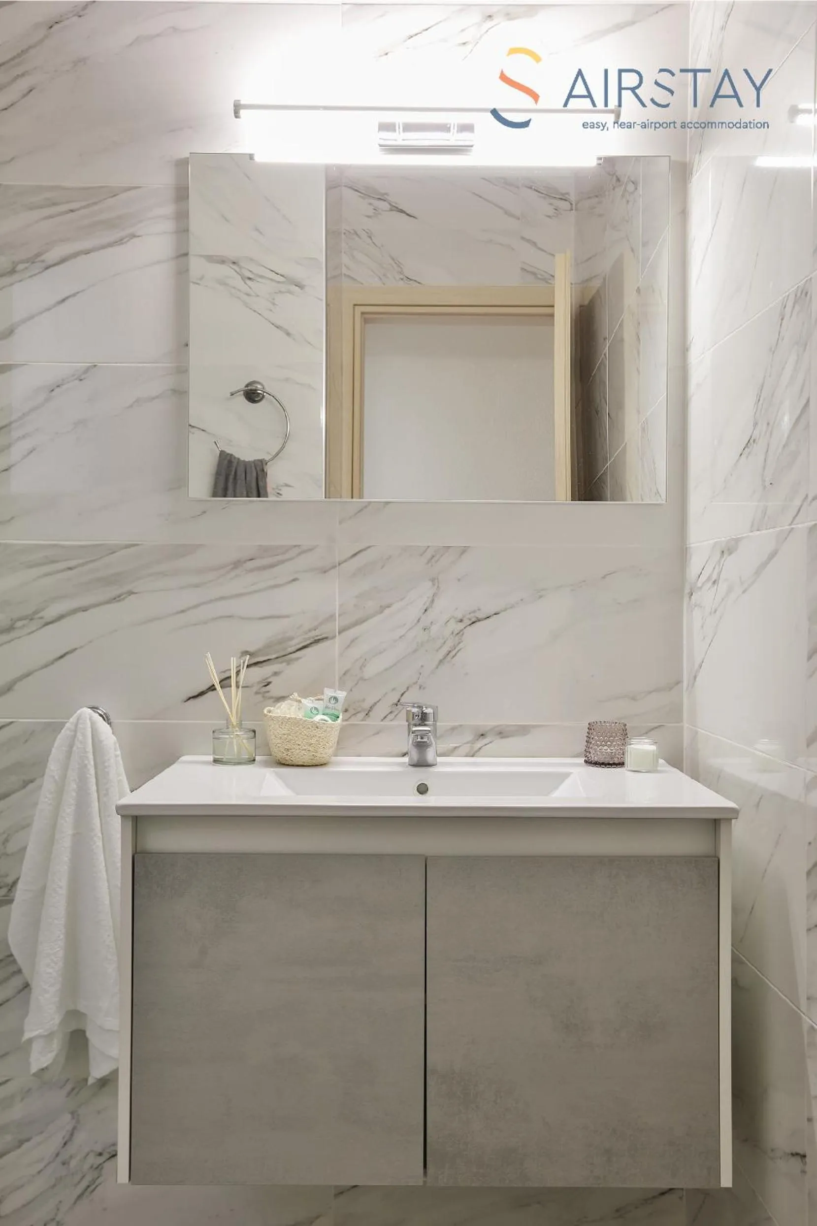 Bathroom in Nautilus Apartments Airport by Airstay