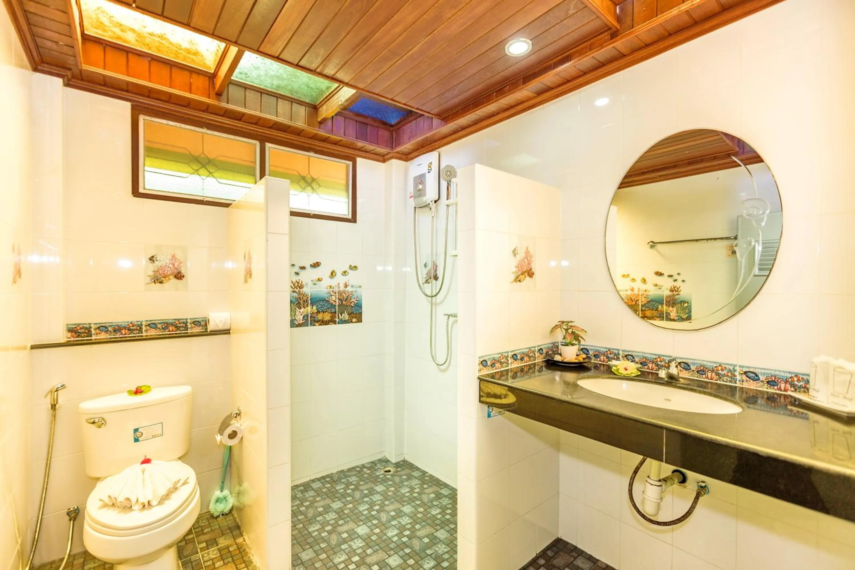 Shower in Lamai Coconut Beach Resort