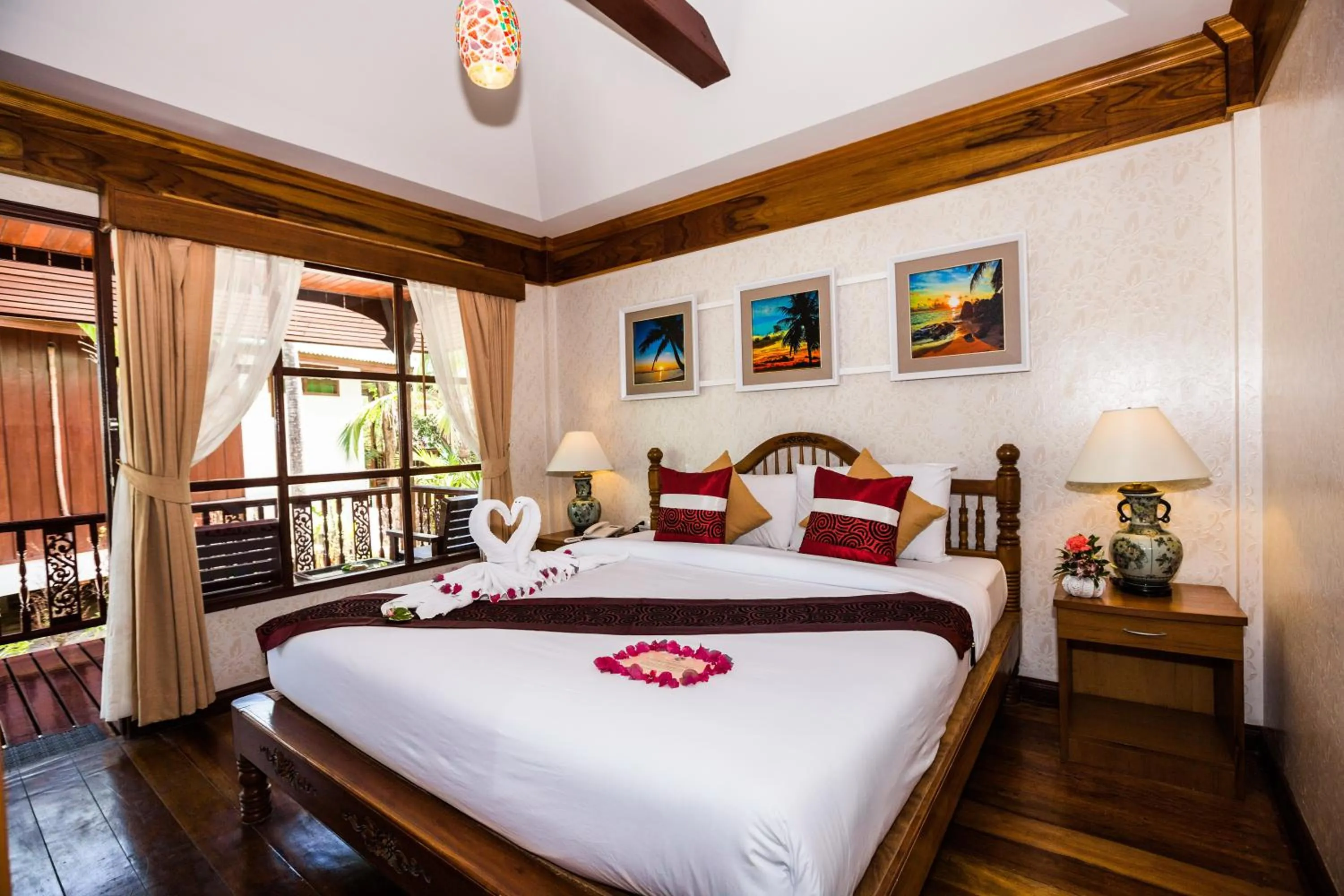 Bedroom, Bed in Lamai Coconut Beach Resort