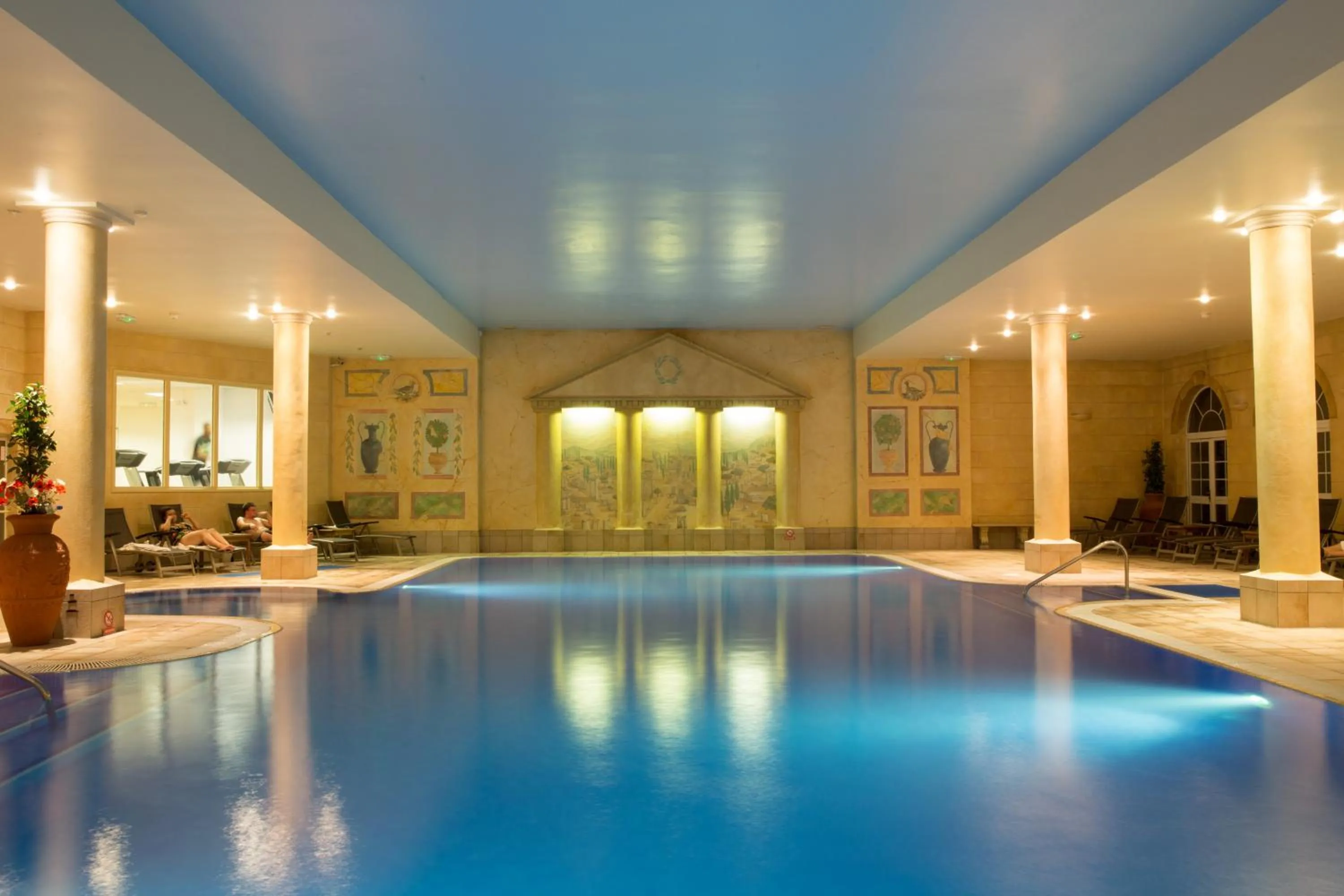 Swimming pool in Sketchley Grange Hotel & Spa