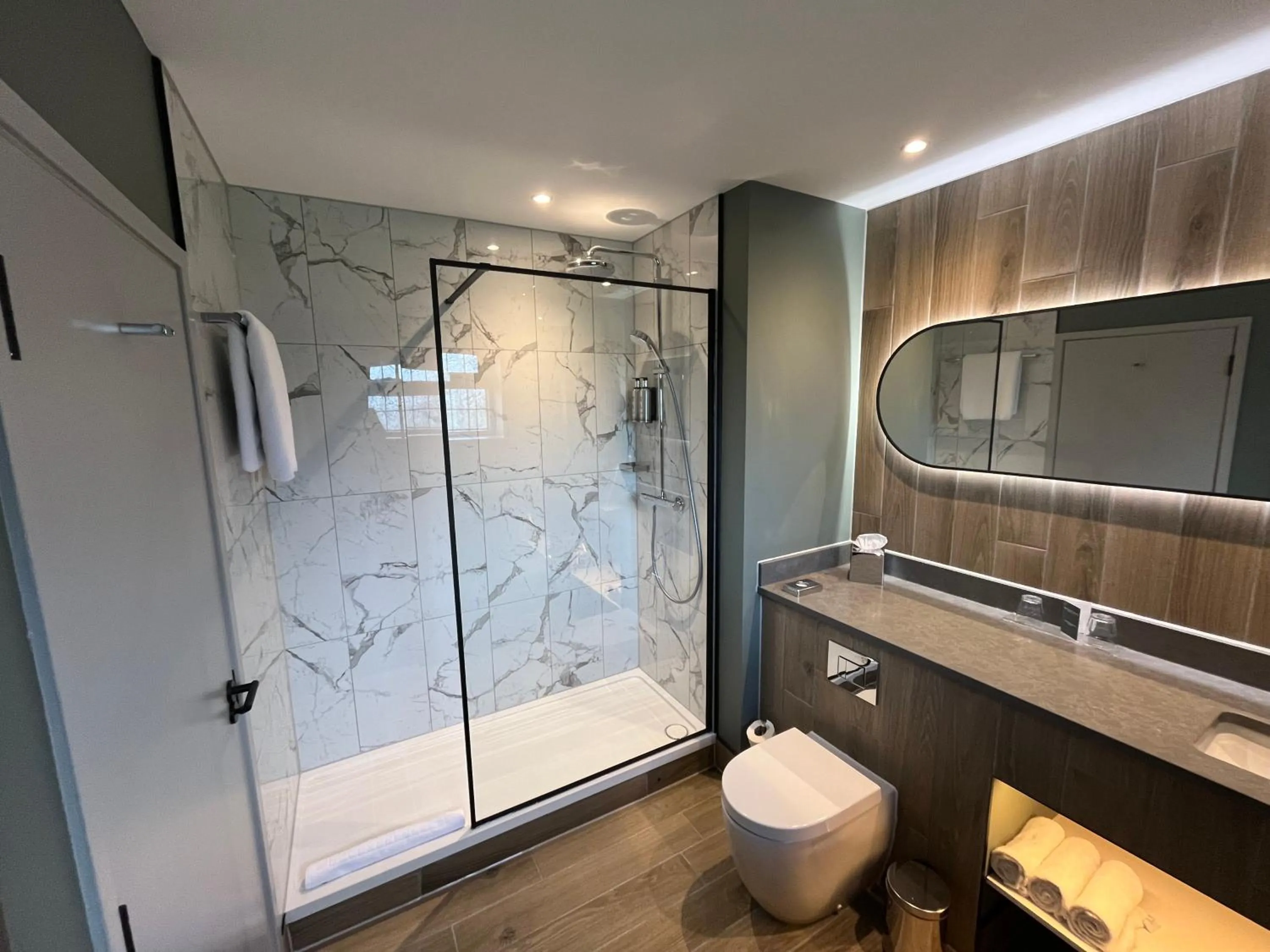 Shower in Sketchley Grange Hotel & Spa