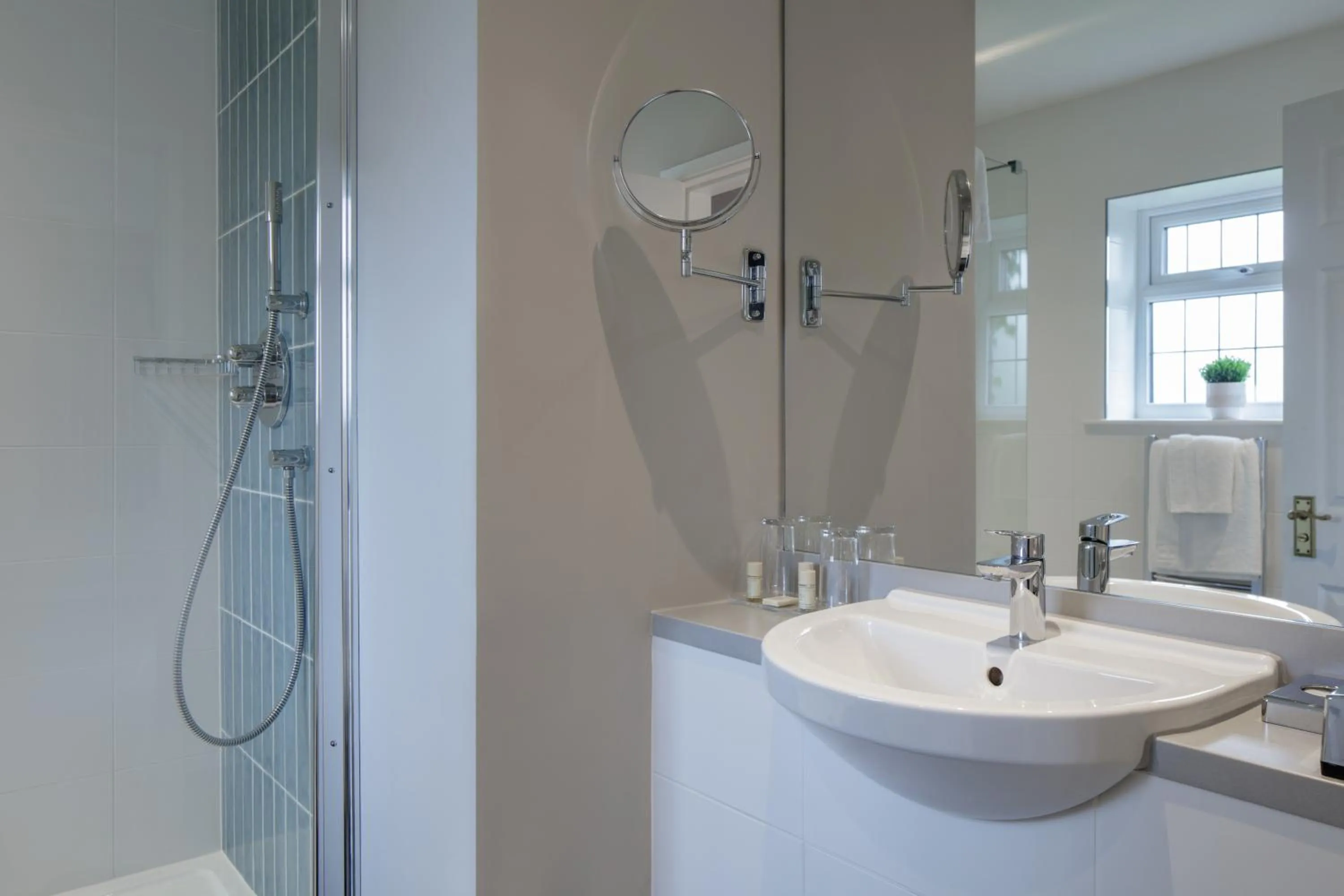 Shower in Sketchley Grange Hotel & Spa