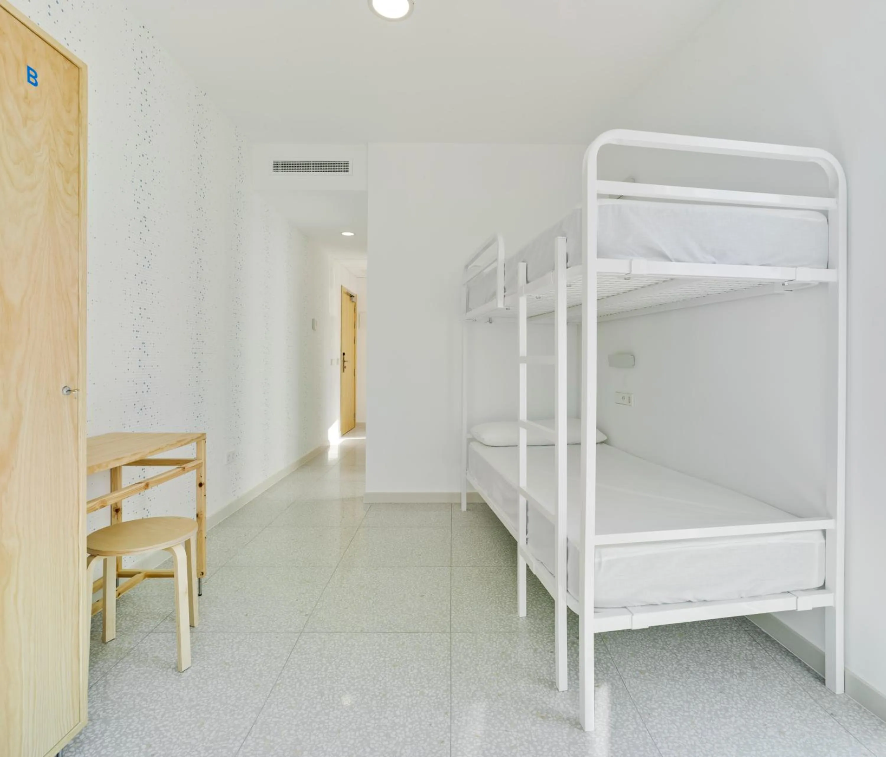 Photo of the whole room, Bed in Loop INN Hostel Cartagena