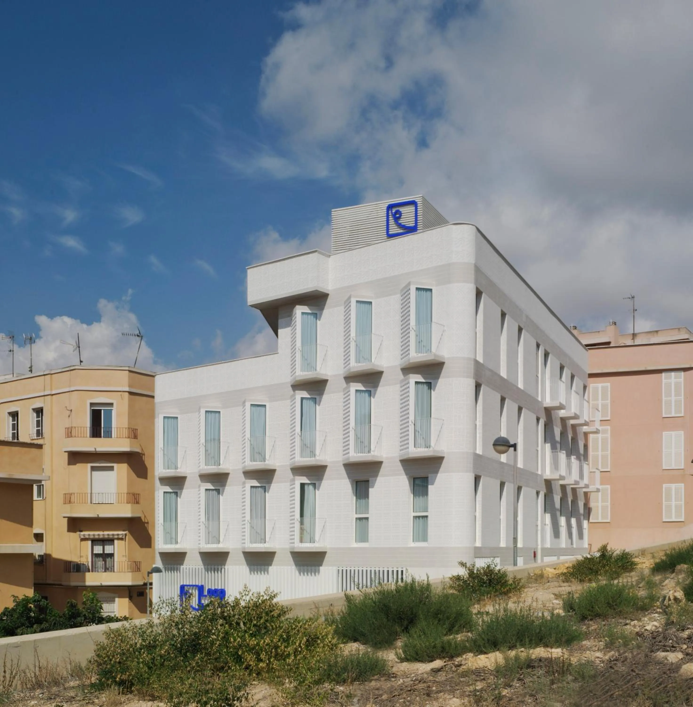 Property building in Loop INN Hostel Cartagena