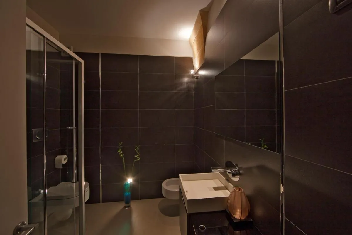 Bathroom in Zenthe Small Luxury B&B