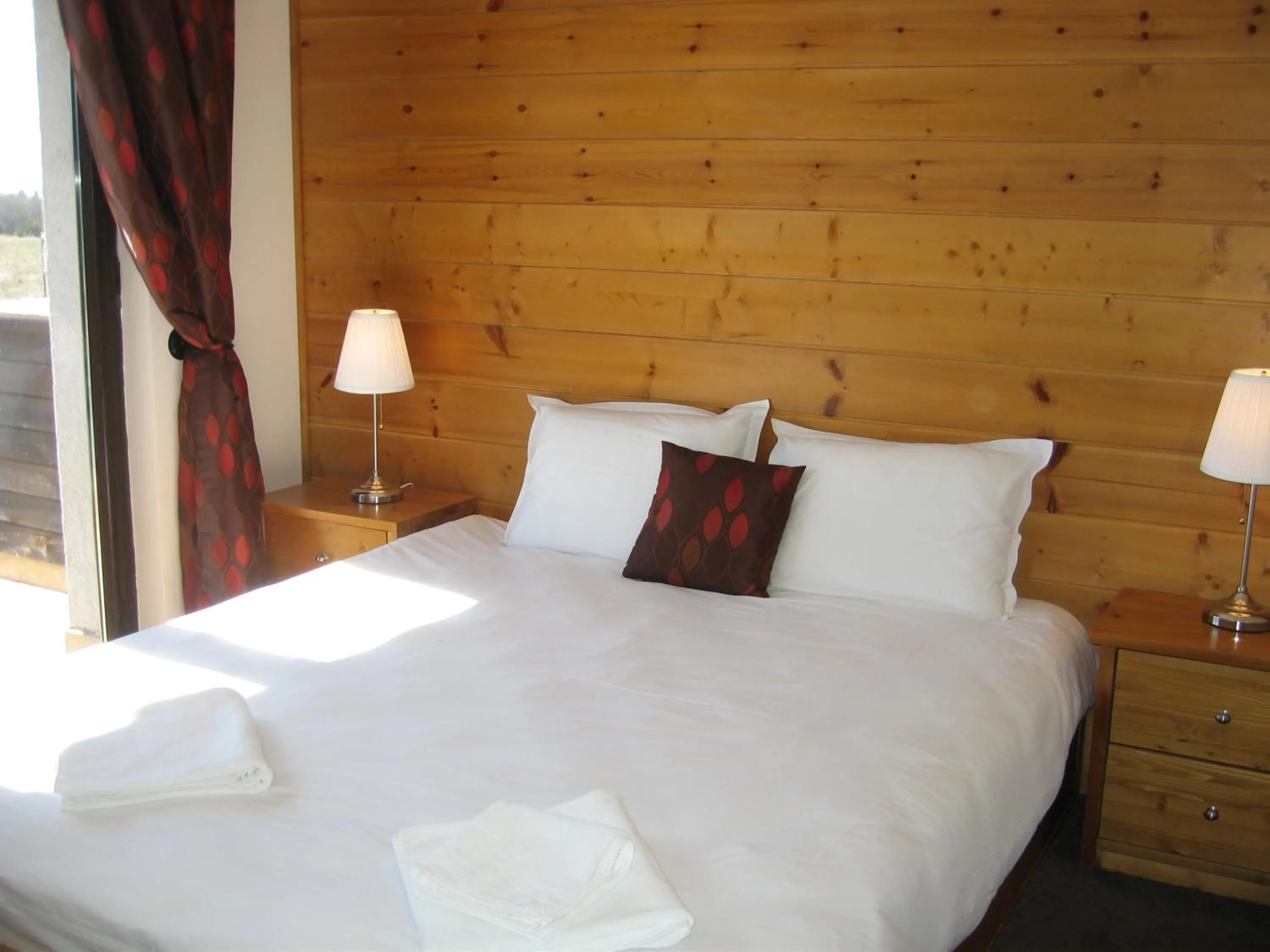 Bed in Chamkoria Chalets