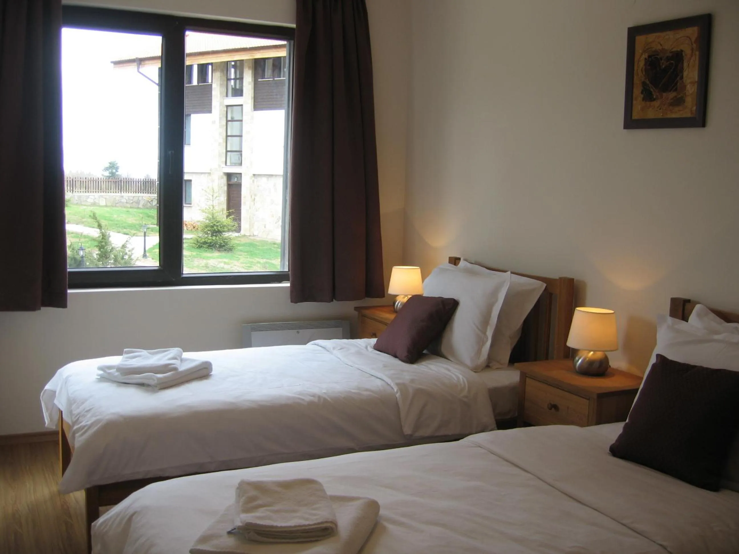 Bed in Chamkoria Chalets