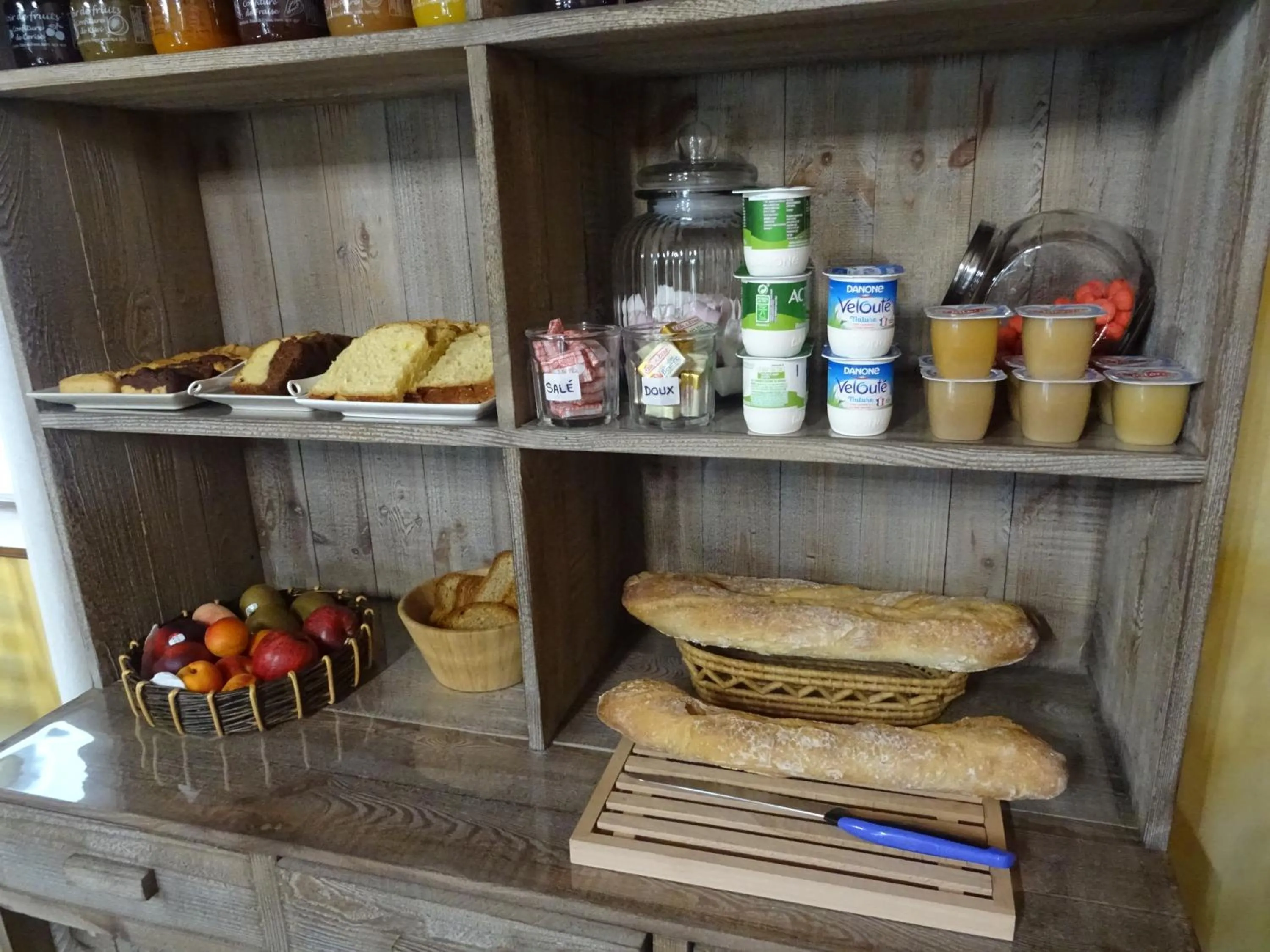 Breakfast in La Lauriére