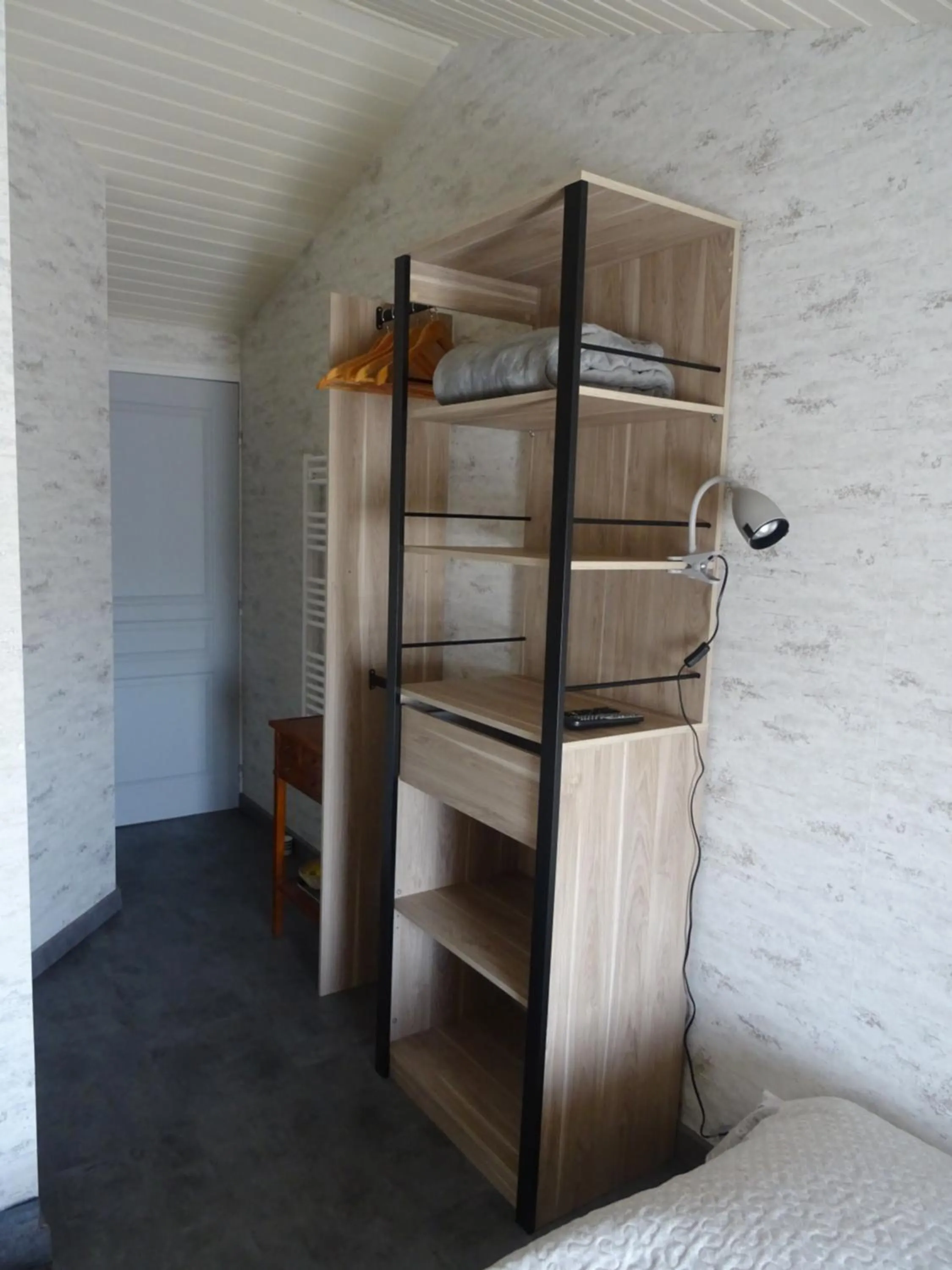 Bedroom, Bed in La Lauriére
