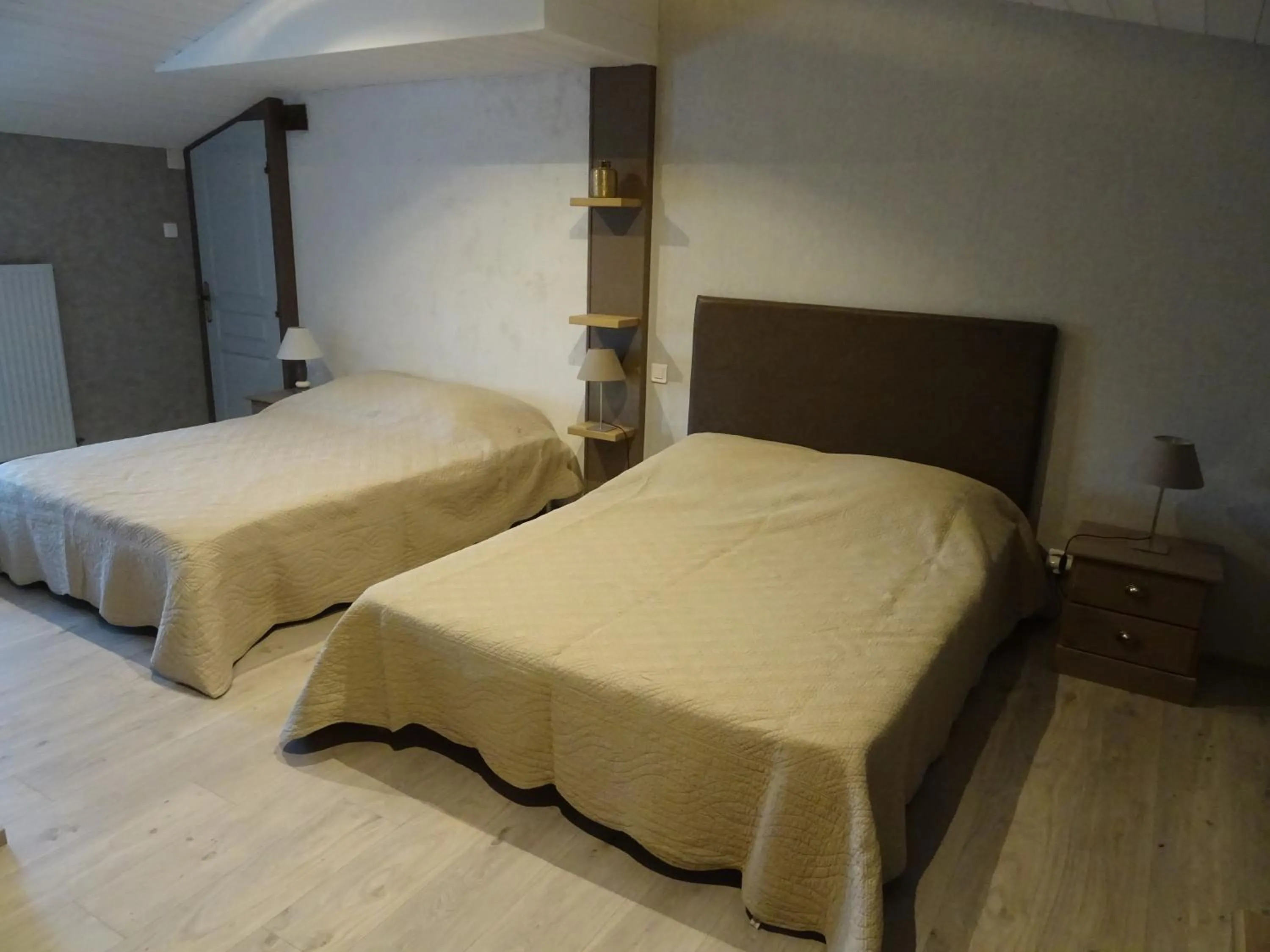 Bedroom, Bed in La Lauriére