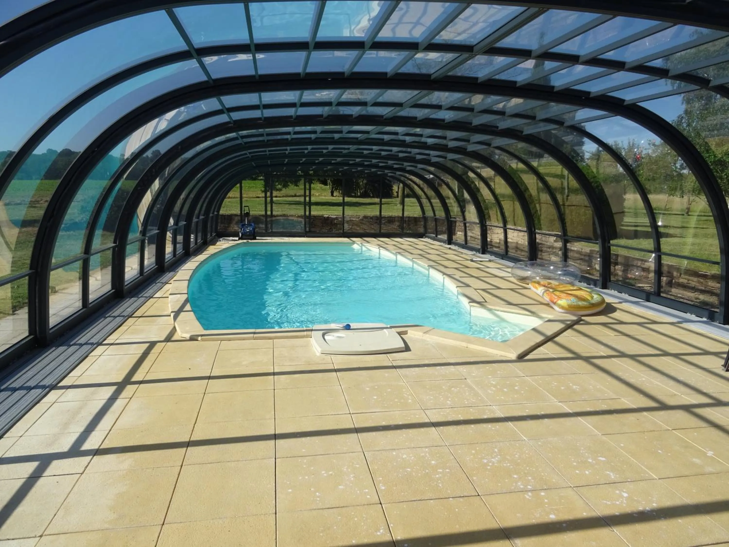 Swimming pool in La Lauriére
